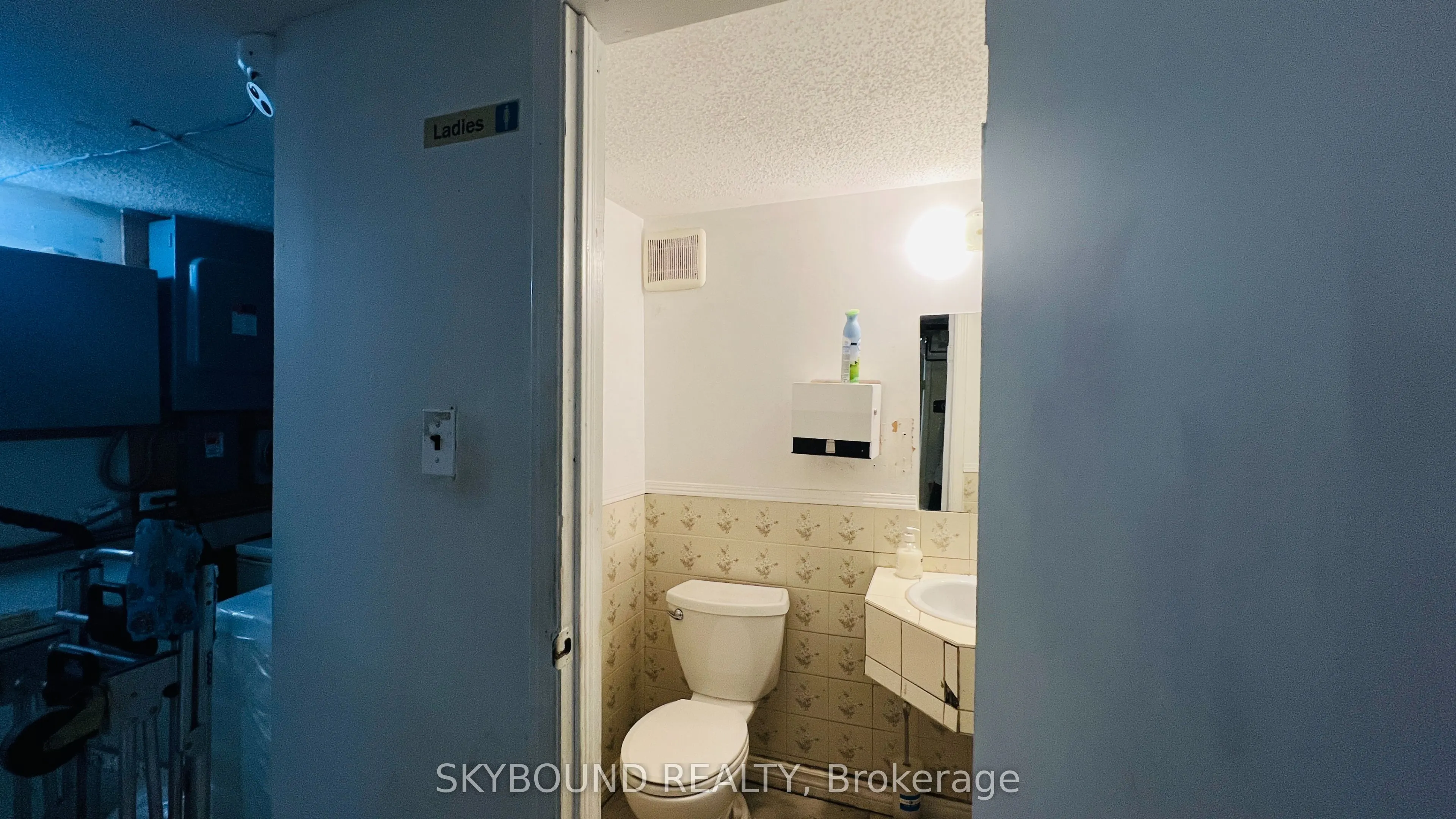 1772 St Clair Avenue W, #1