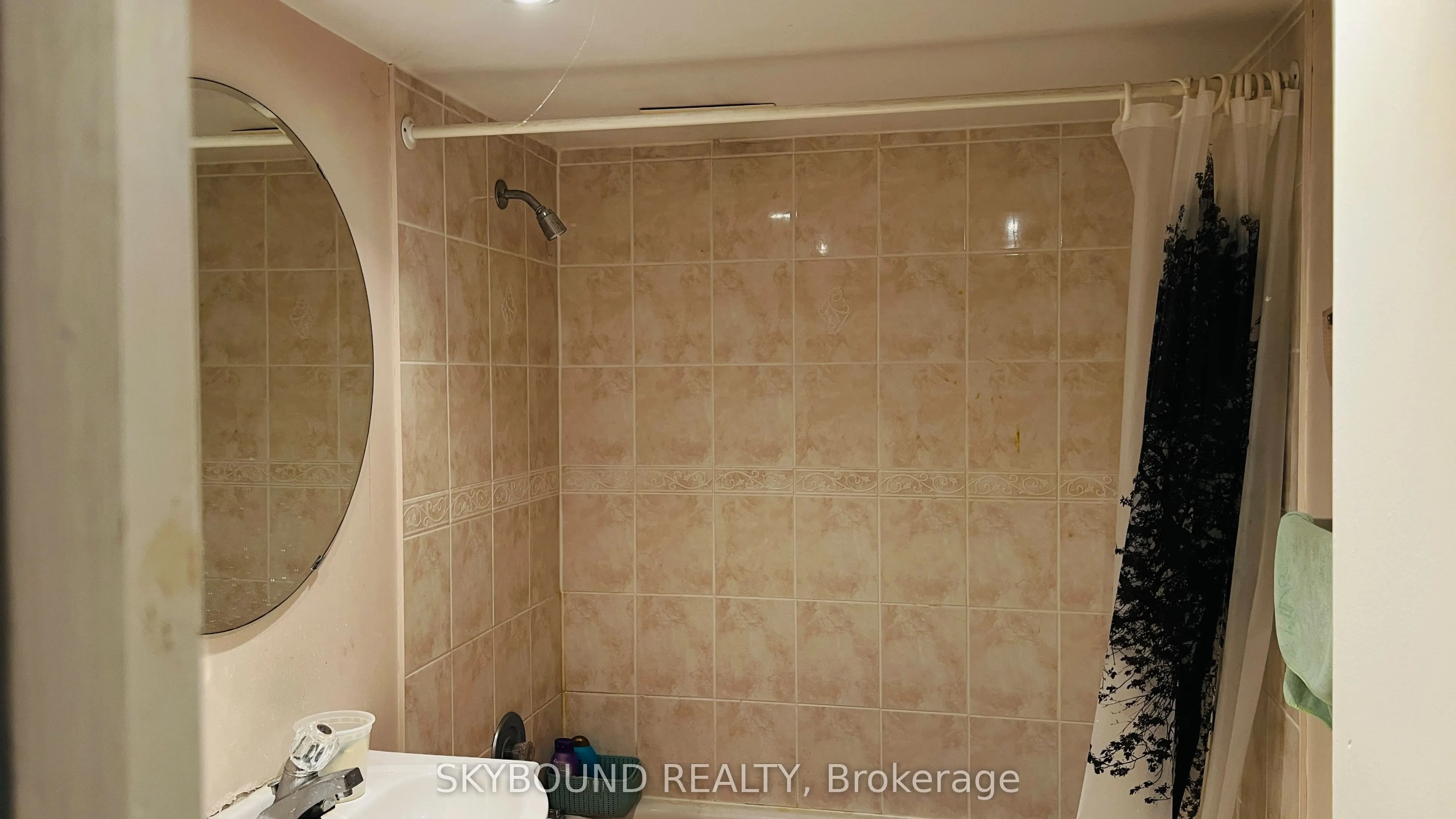 1772 St Clair Avenue W, #1