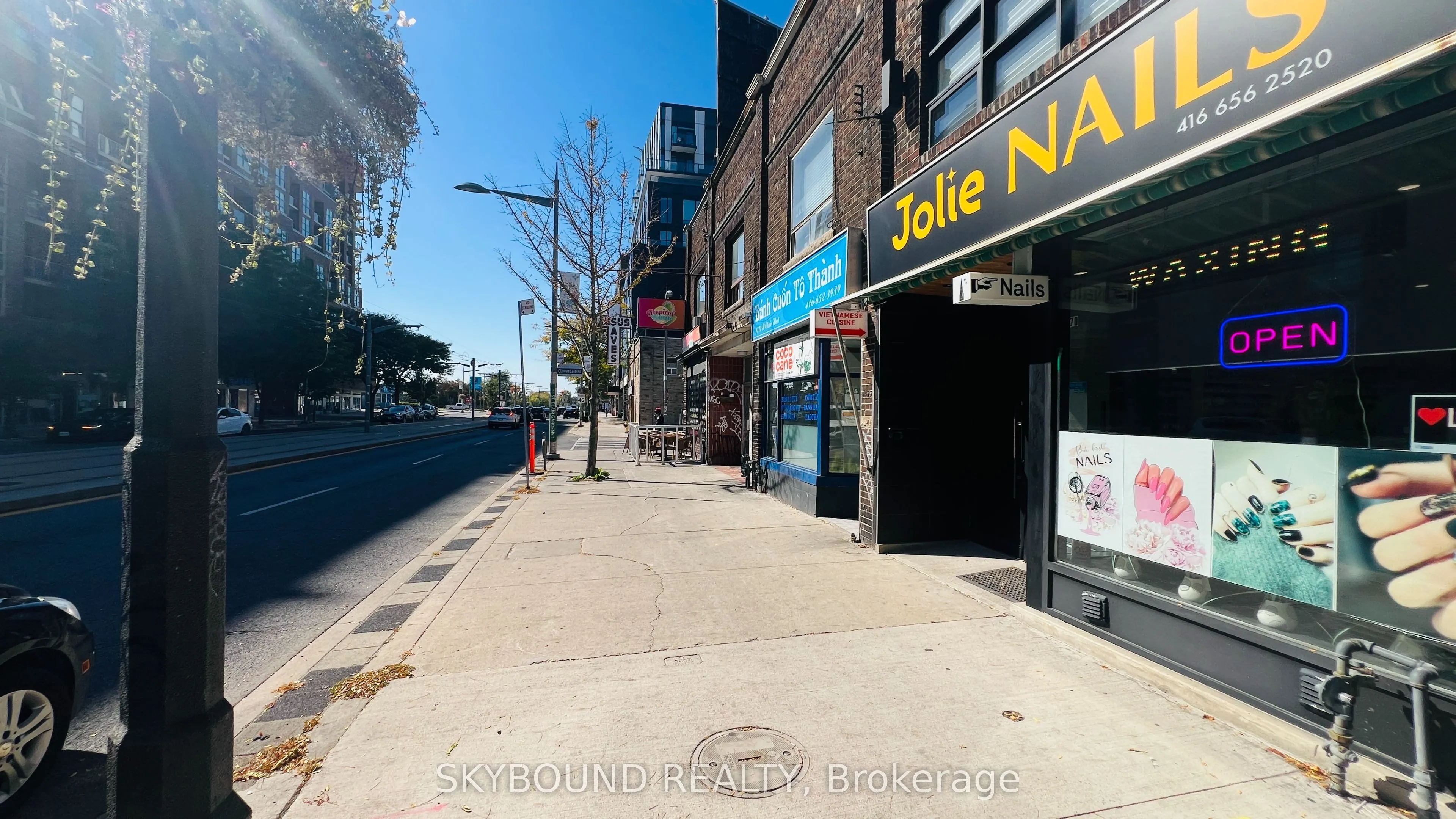 1772 St Clair Avenue W, #1