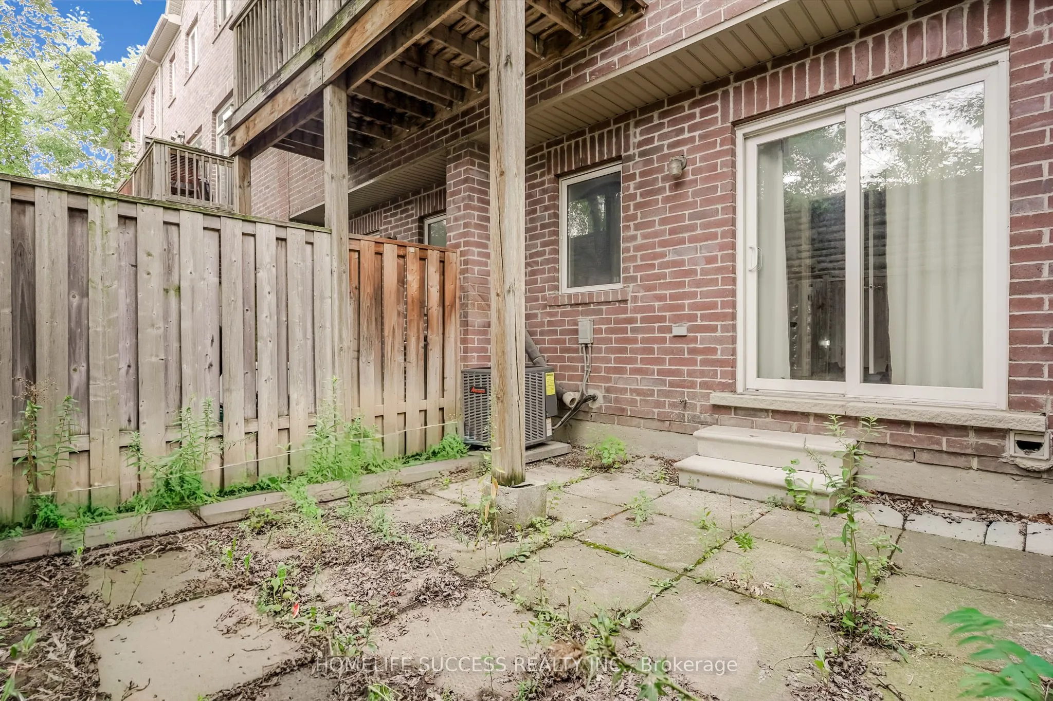16 Piggott Mews
