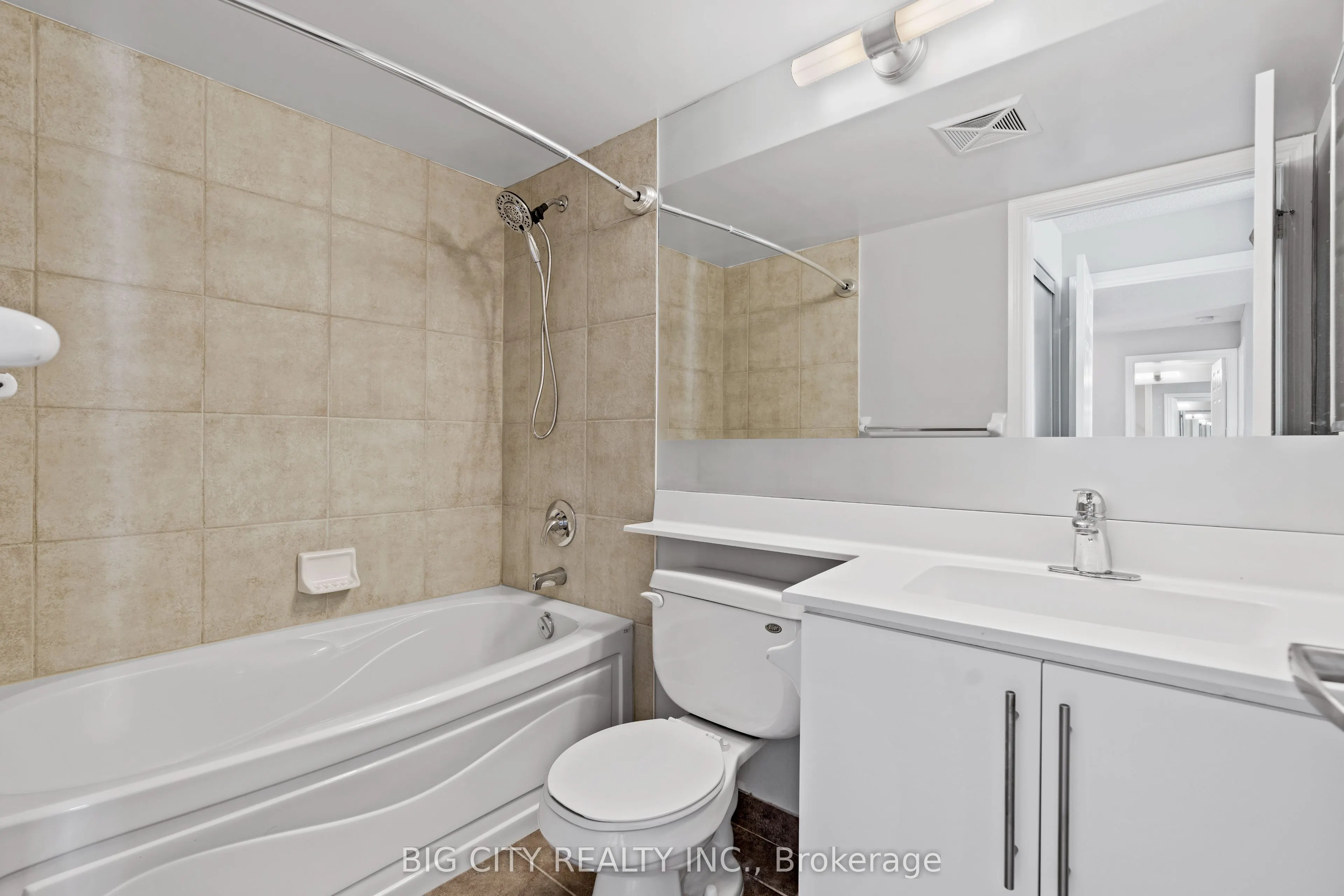310 Burnhamthorpe Road W, #2701