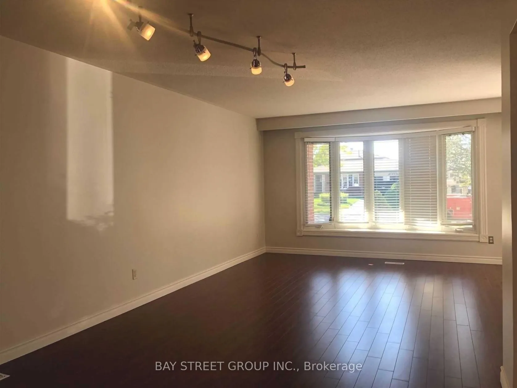 641 Eaglemount Crescent, #Upper