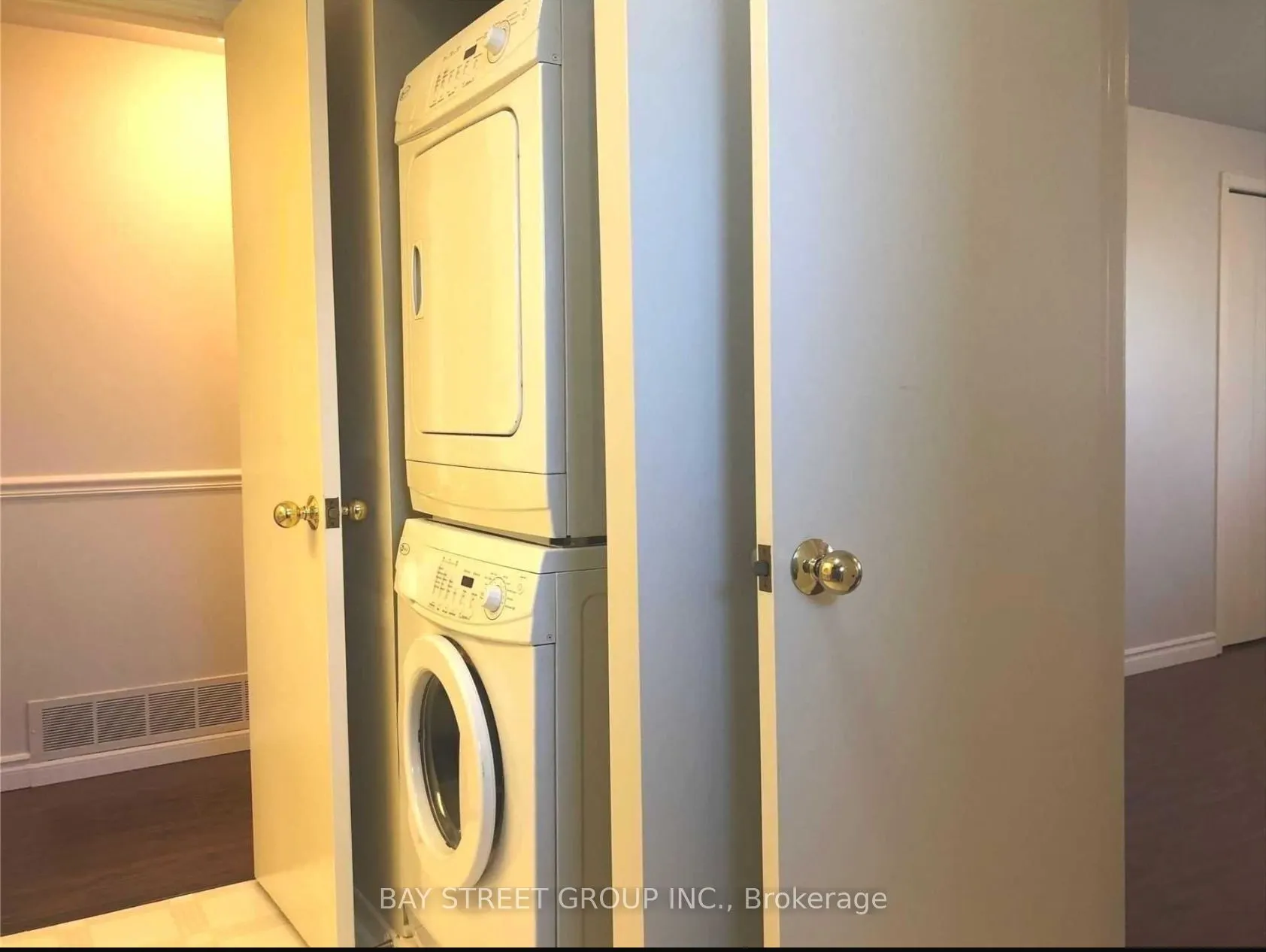 641 Eaglemount Crescent, #Upper