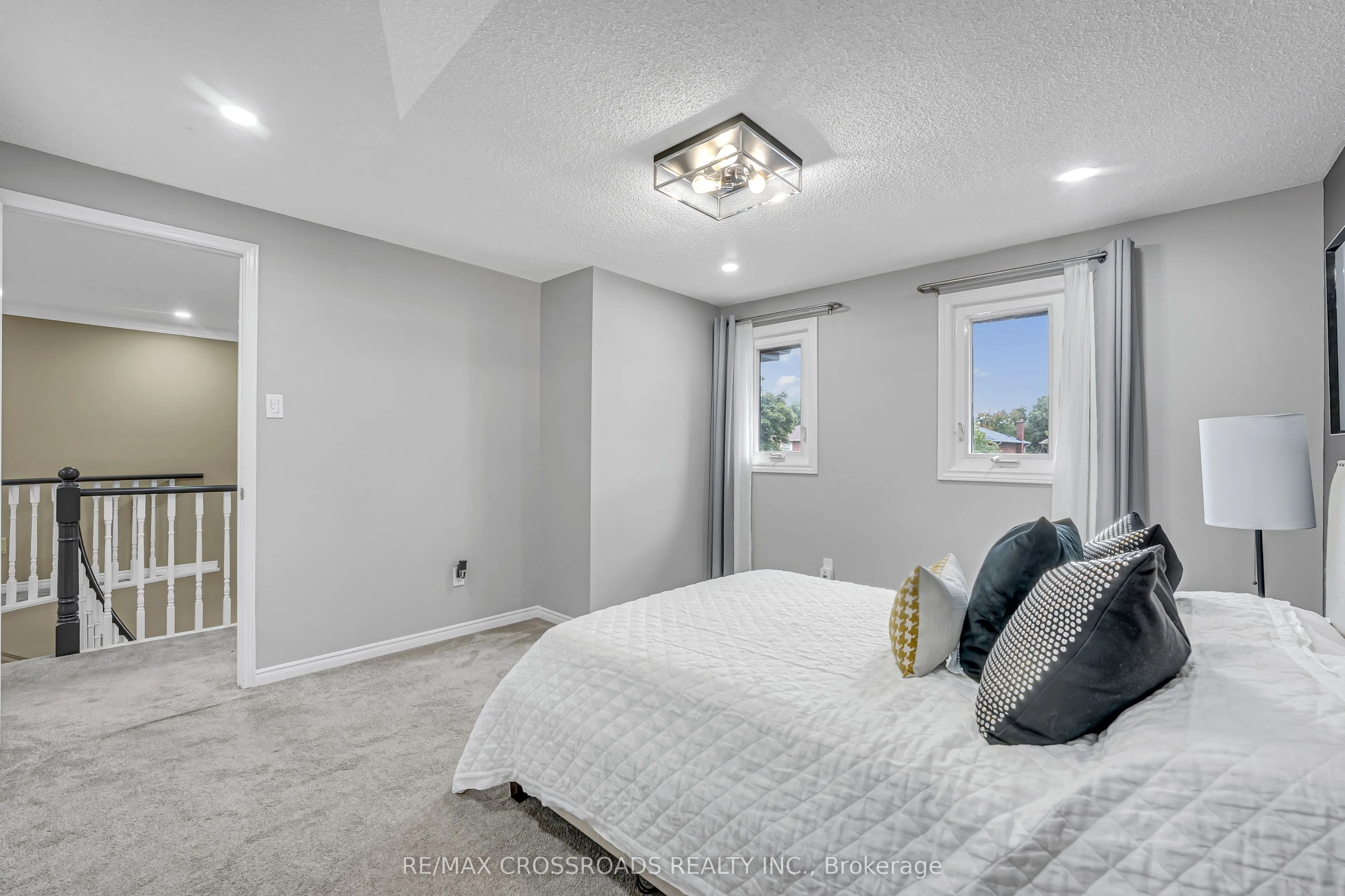 75 Barr Crescent