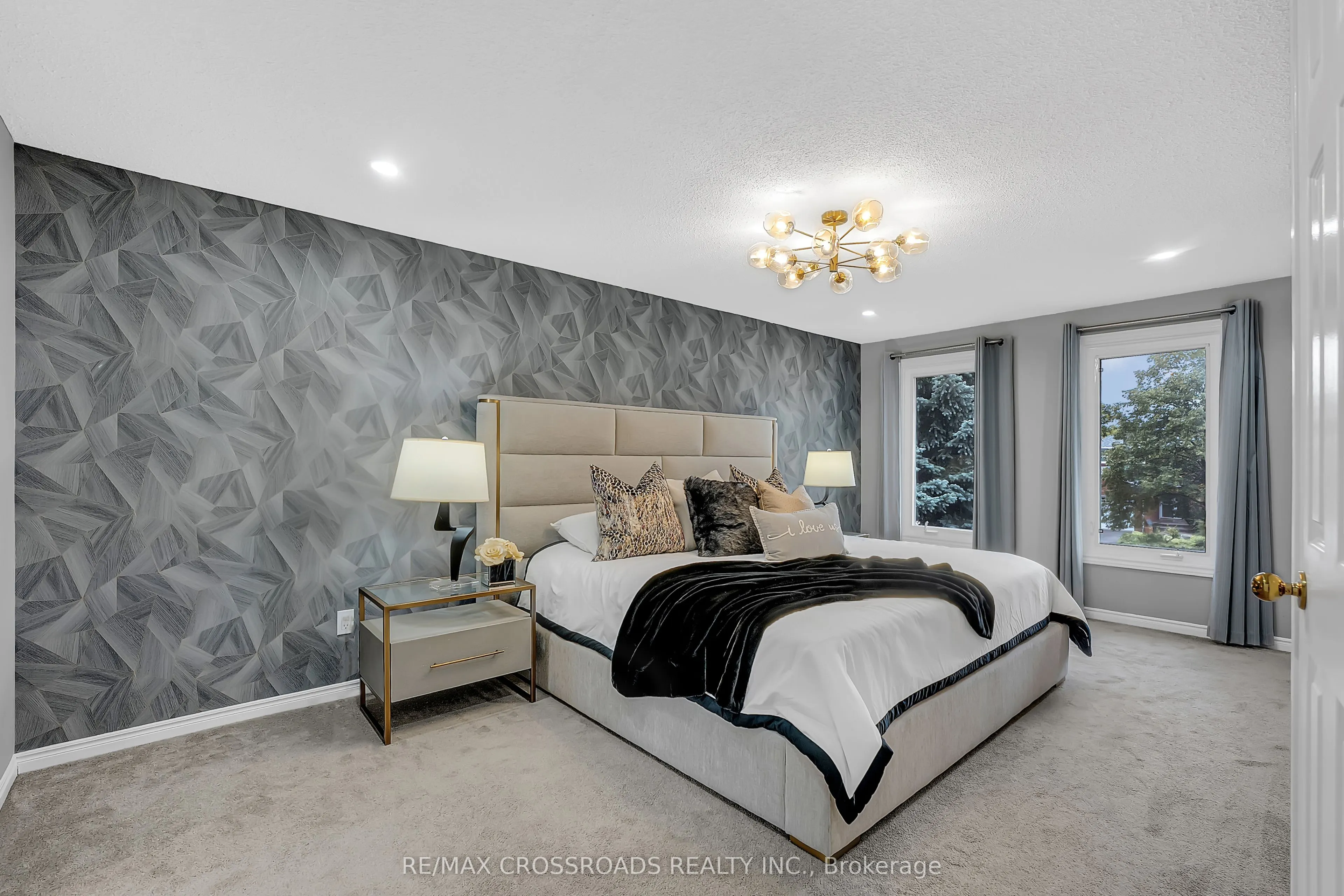 75 Barr Crescent