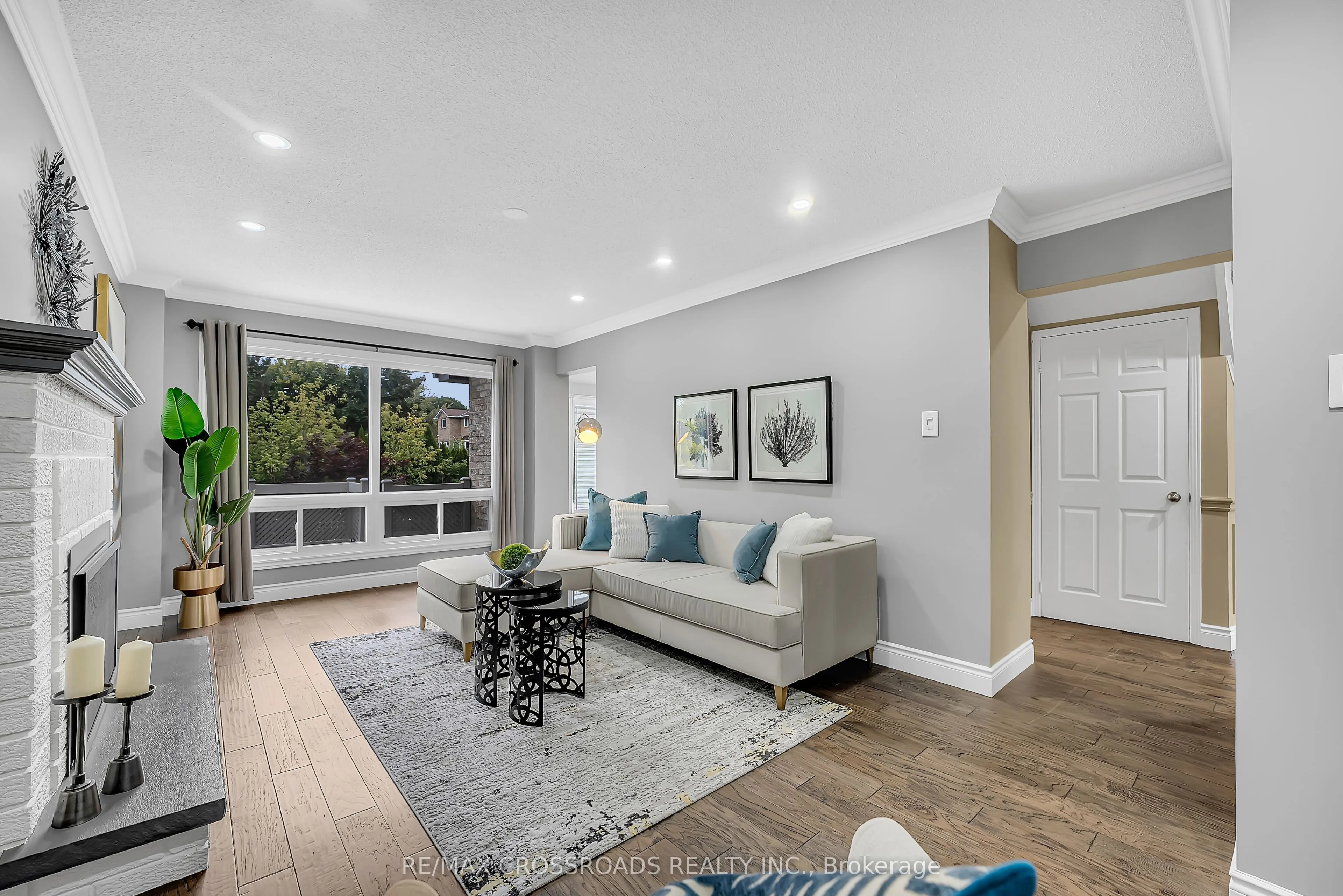 75 Barr Crescent