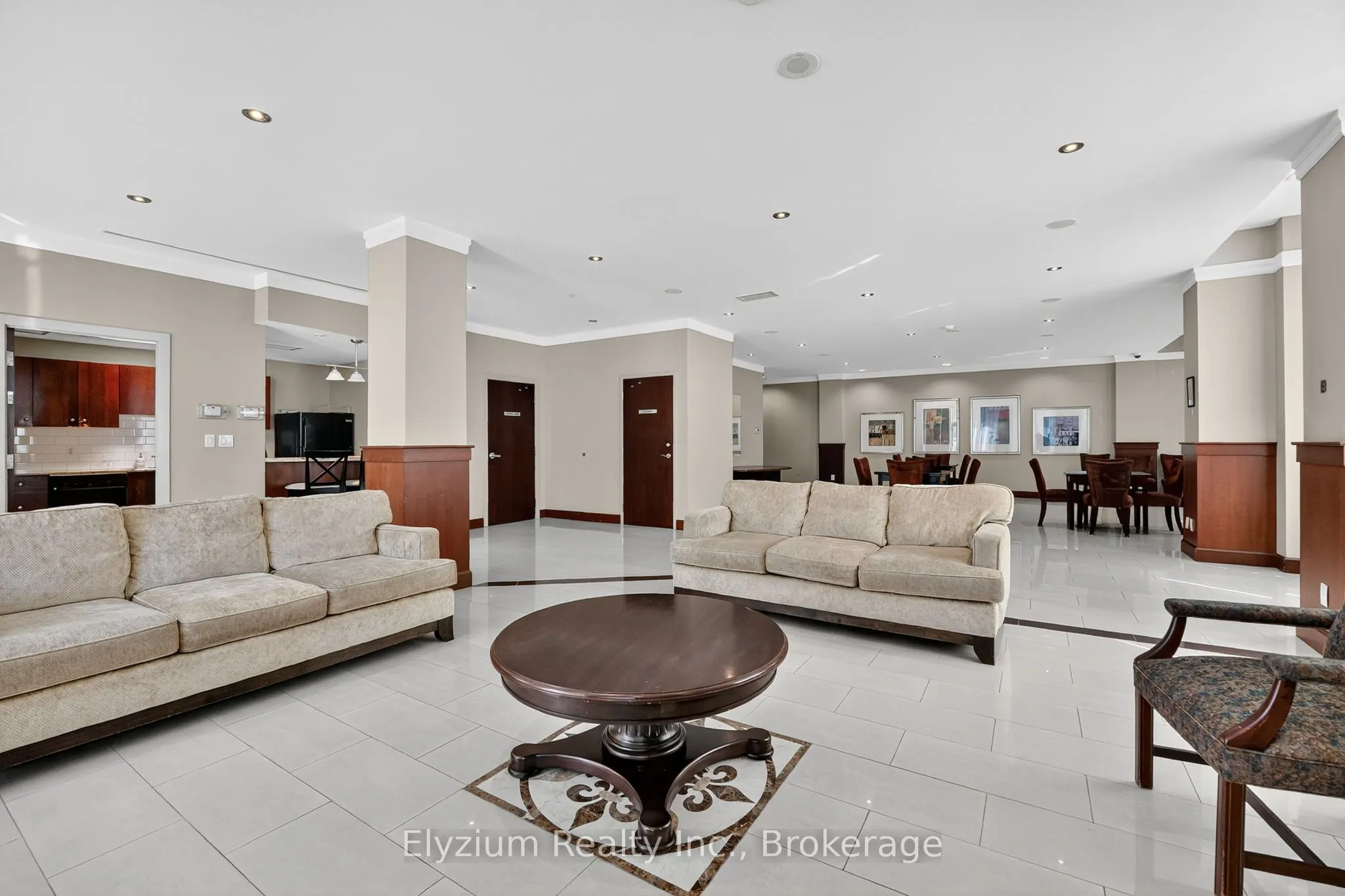 1359 Rathburn Road E, #1504