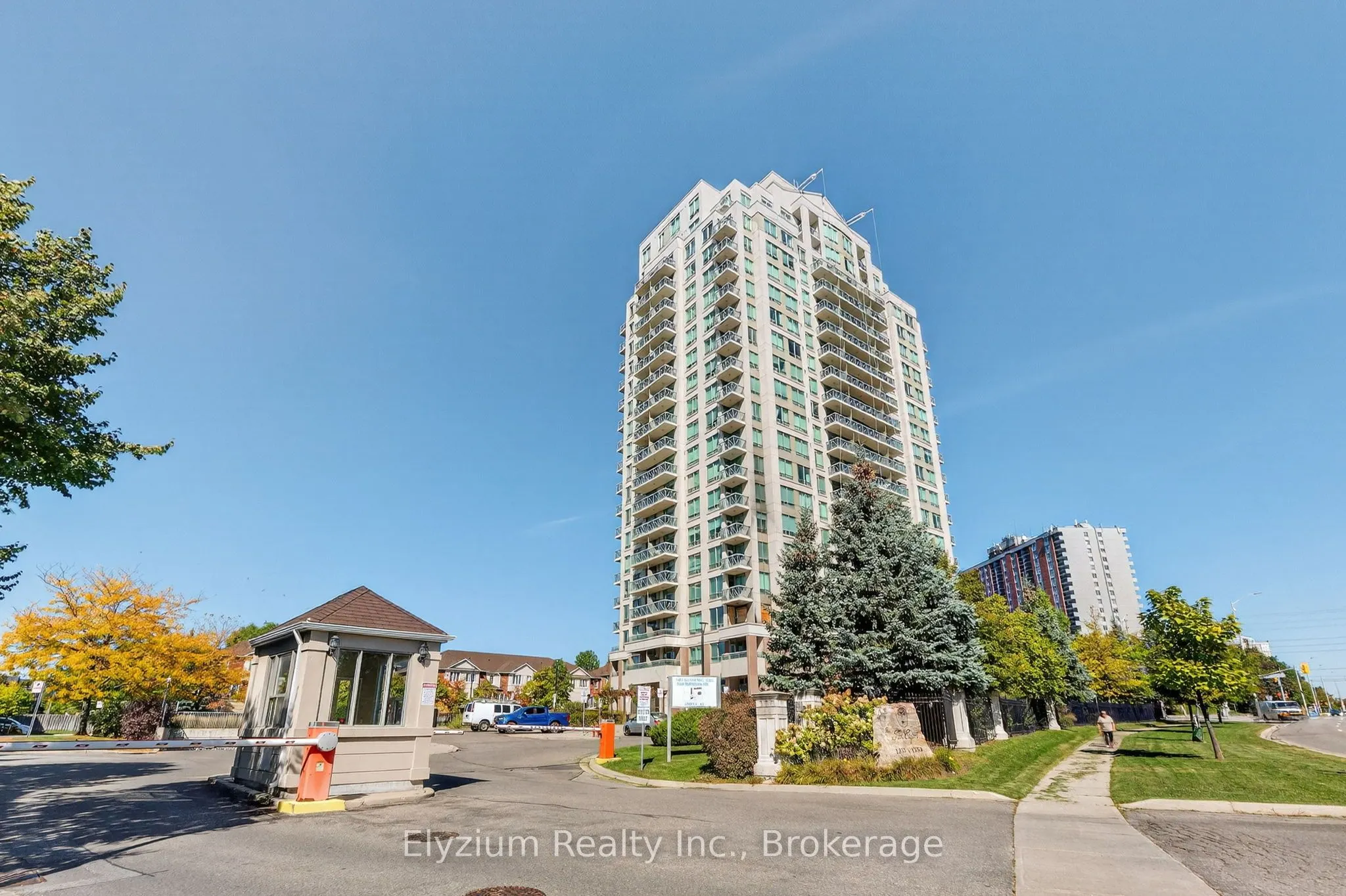 1359 Rathburn Road E, #1504