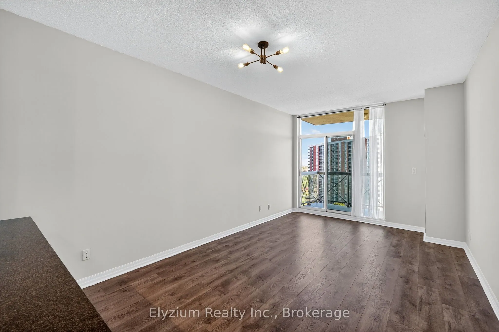 1359 Rathburn Road E, #1504