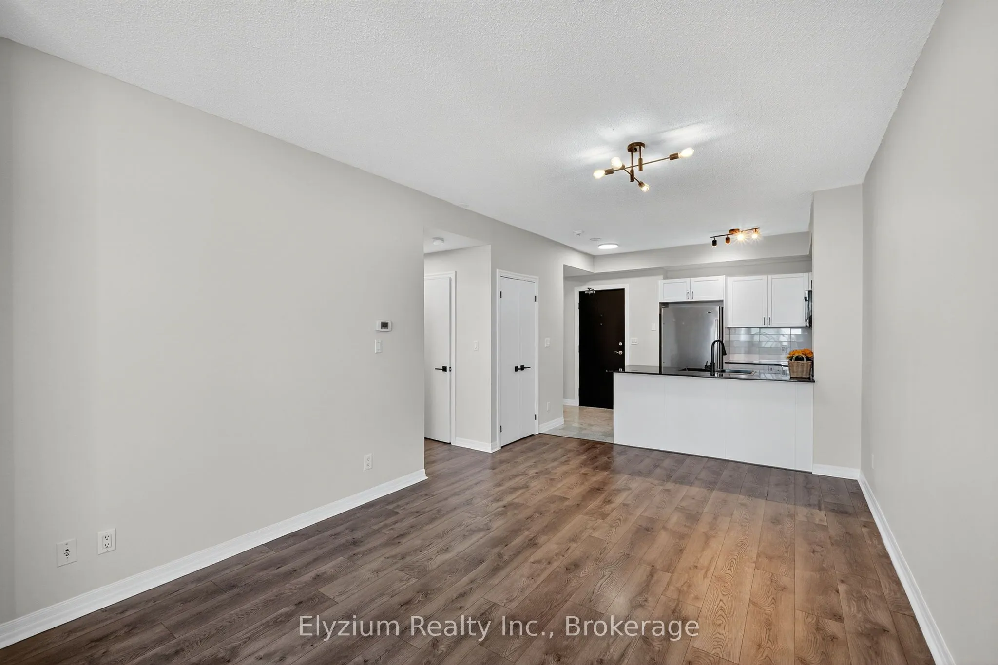 1359 Rathburn Road E, #1504