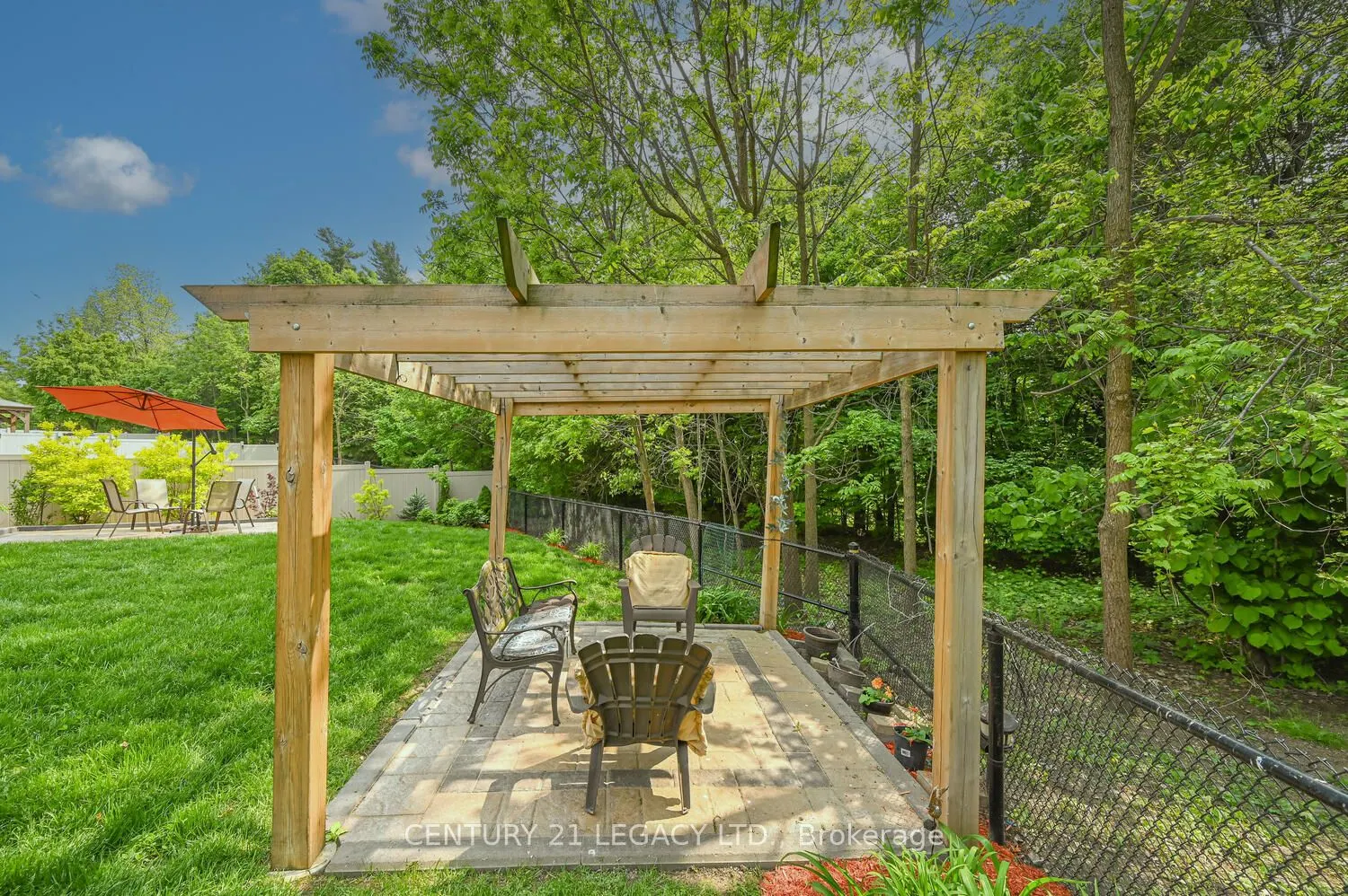 34 Cannington Crescent