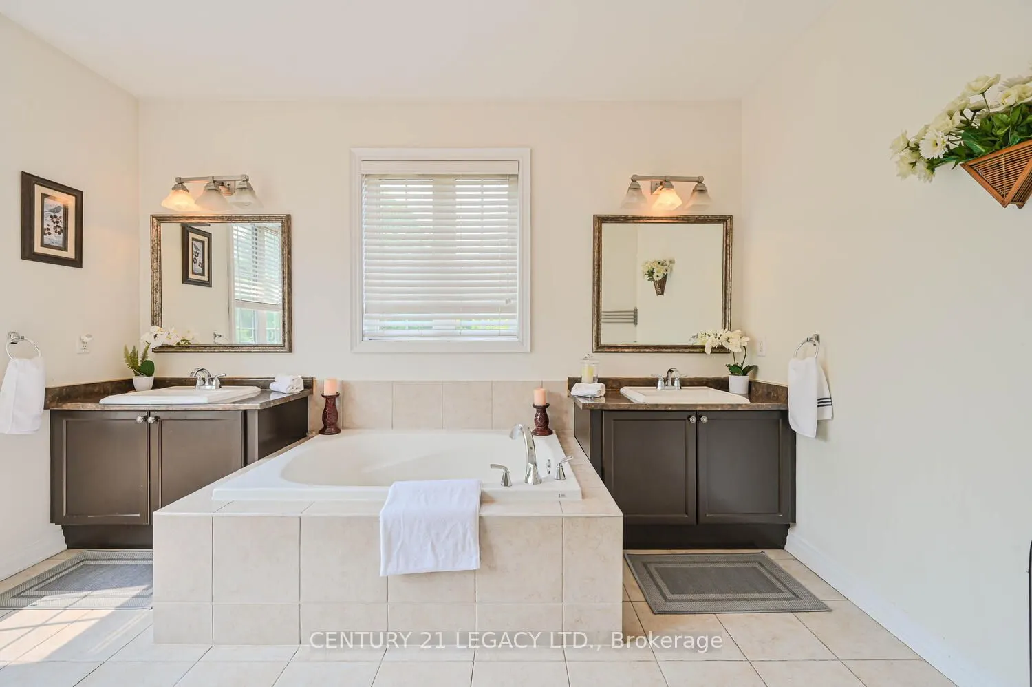 34 Cannington Crescent