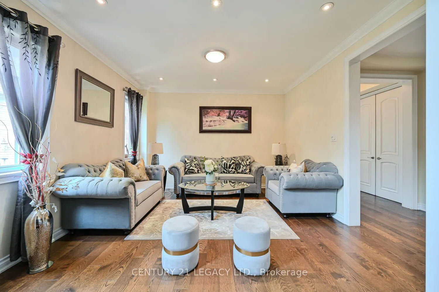 34 Cannington Crescent