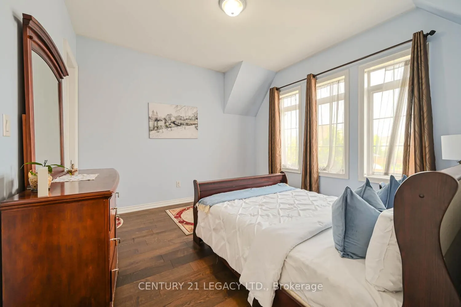 34 Cannington Crescent