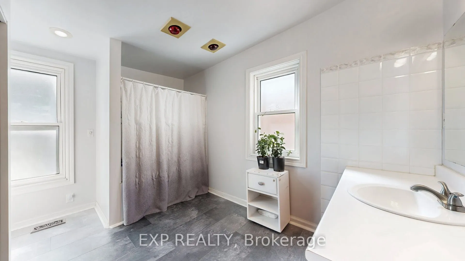 59 Vanevery Street