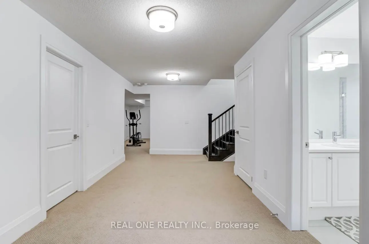 4157 Hillsborough Crescent