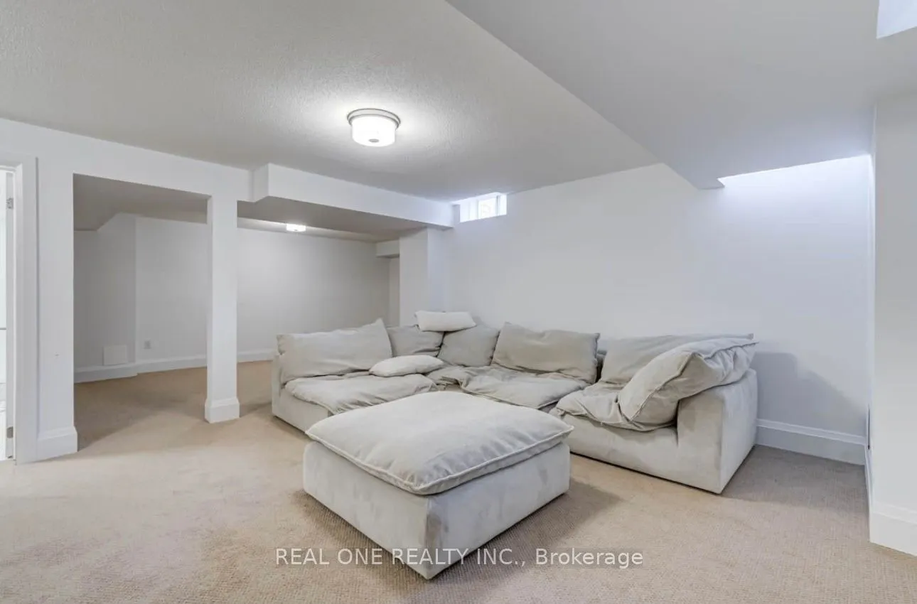 4157 Hillsborough Crescent
