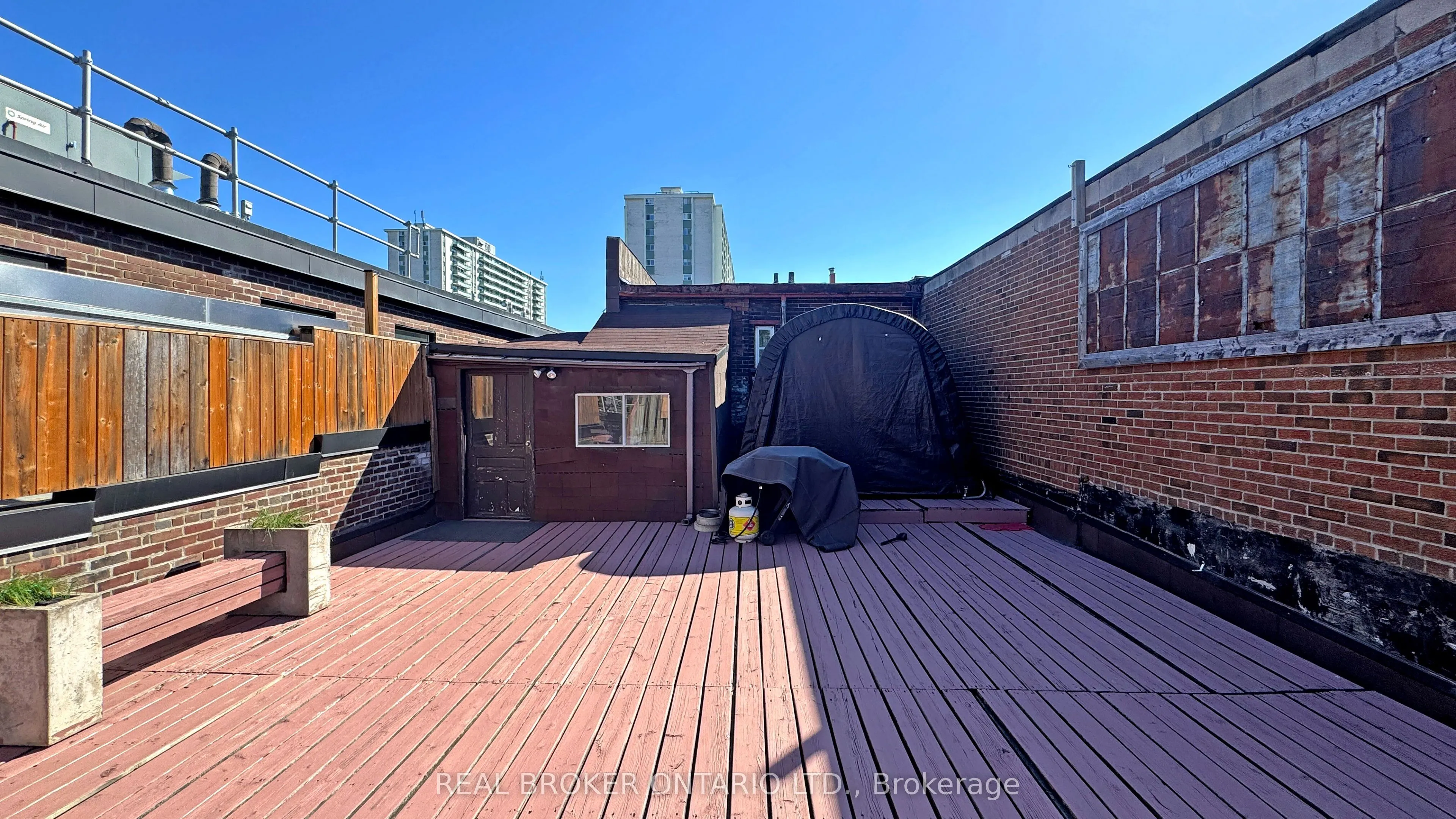 1016 Bloor Street W, #Upper