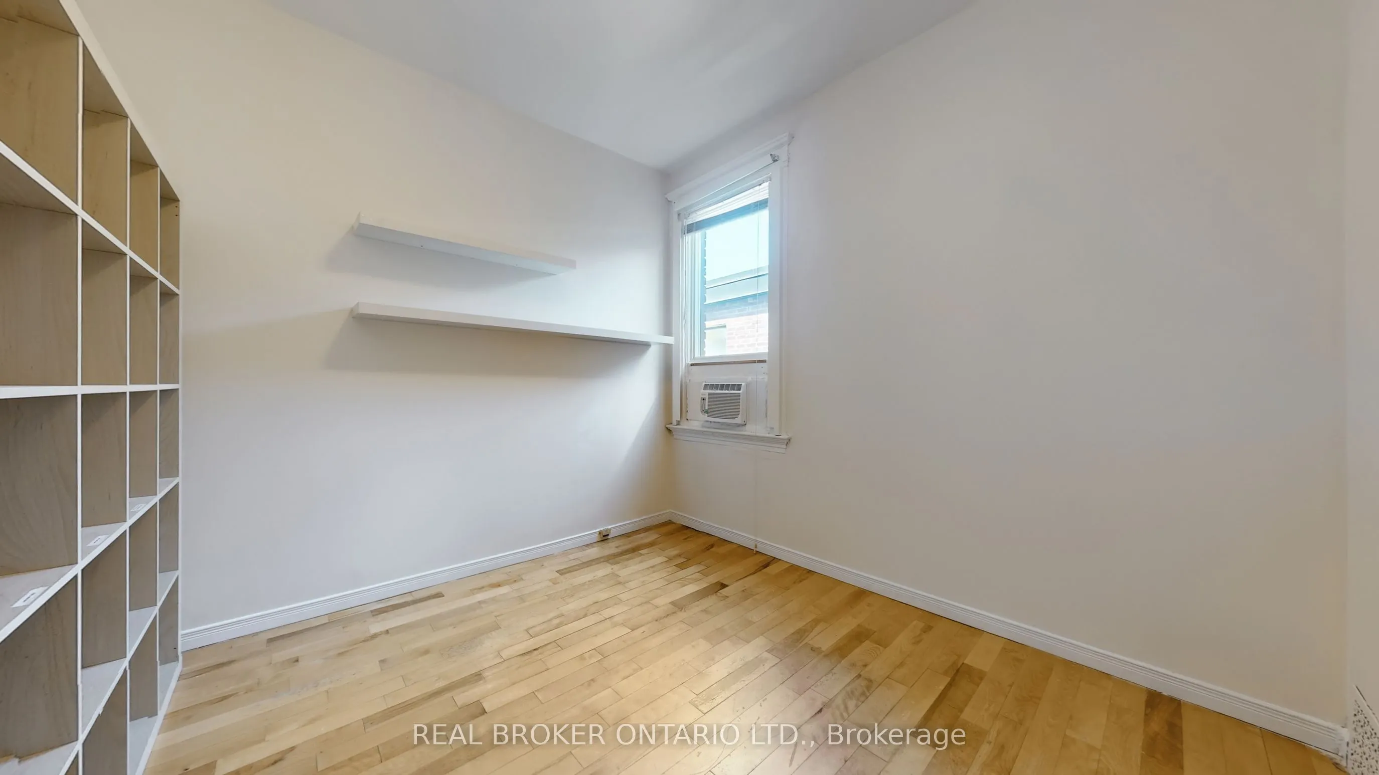 1016 Bloor Street W, #Upper