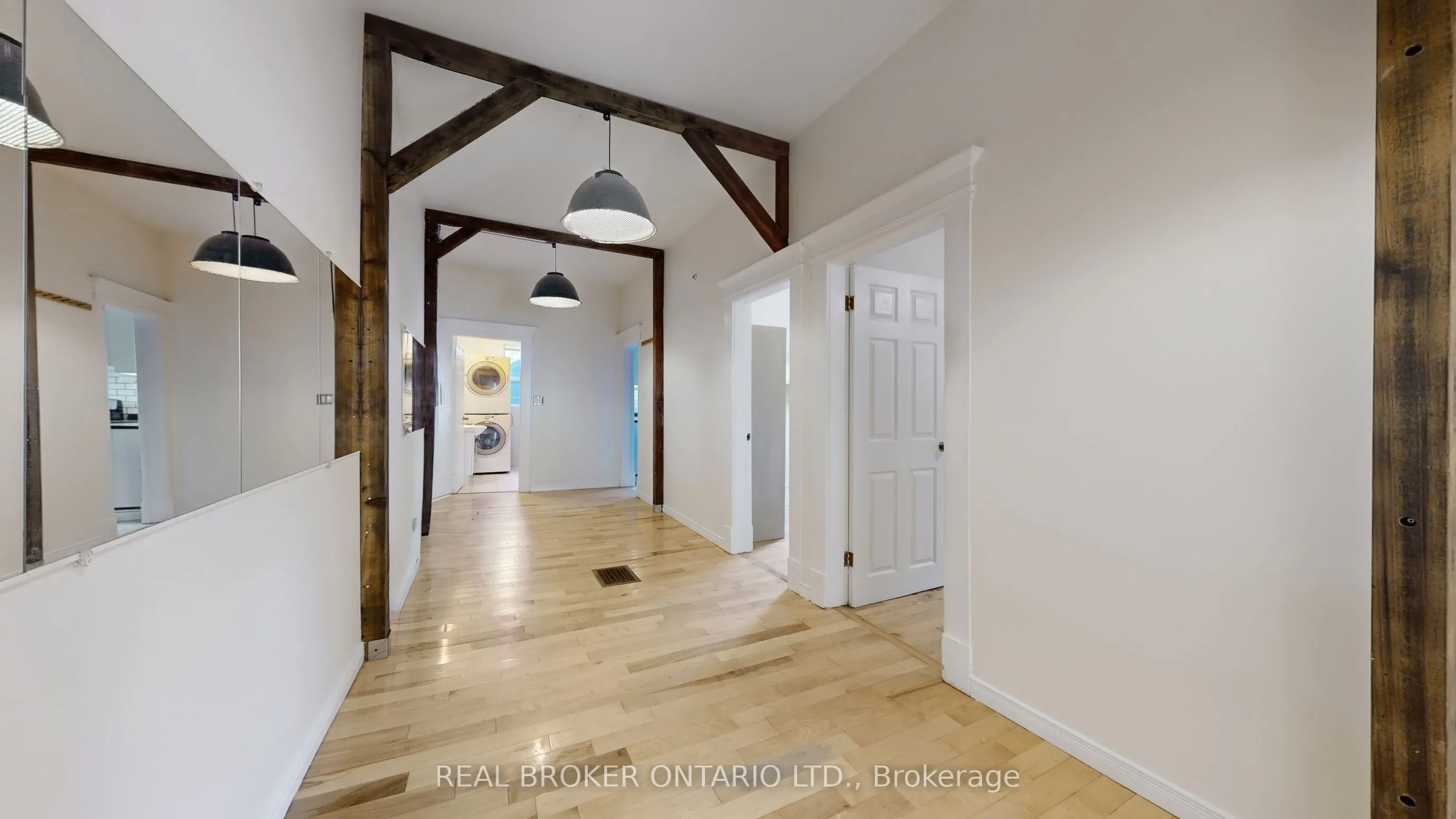 1016 Bloor Street W, #Upper