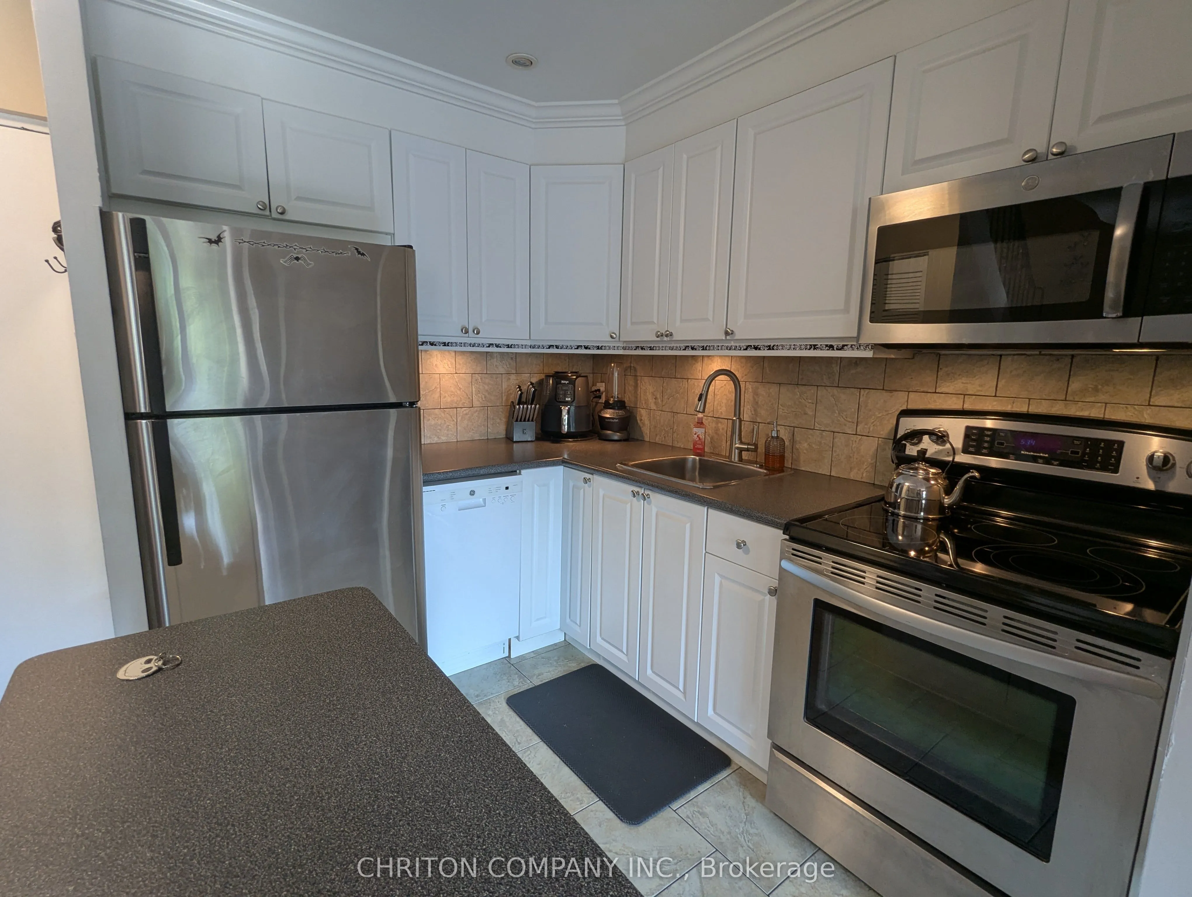 2001 Bonnymede Drive, #122