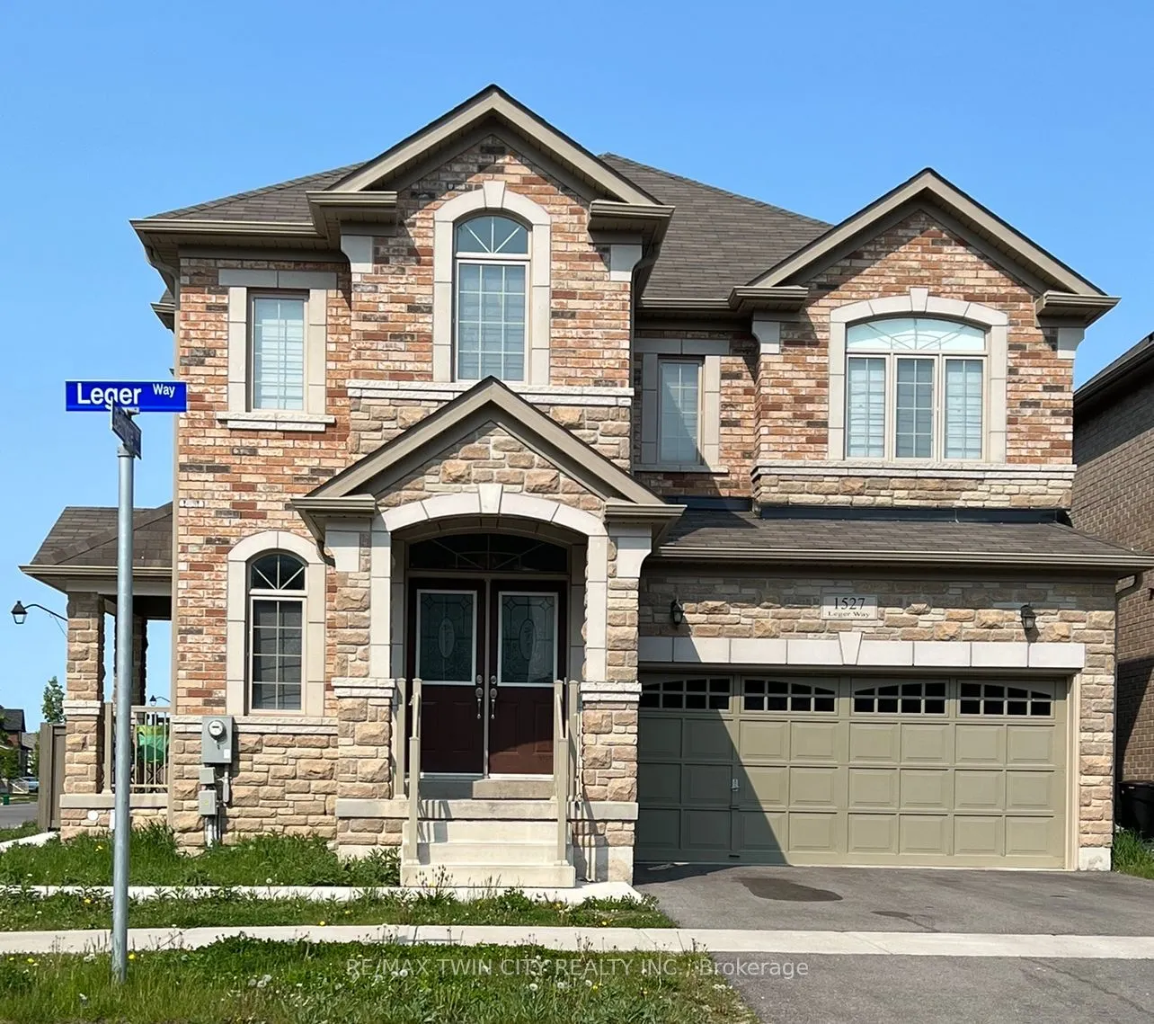 1527 Leger Way, #Basement