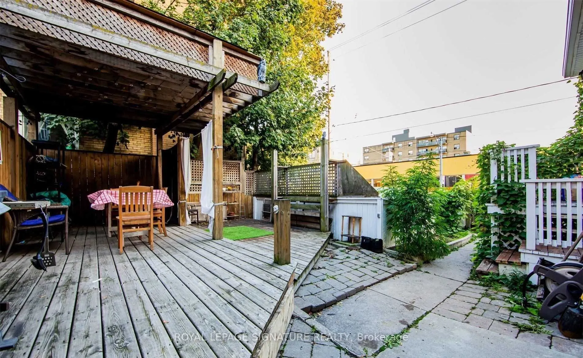 1 Maynard Avenue, #2