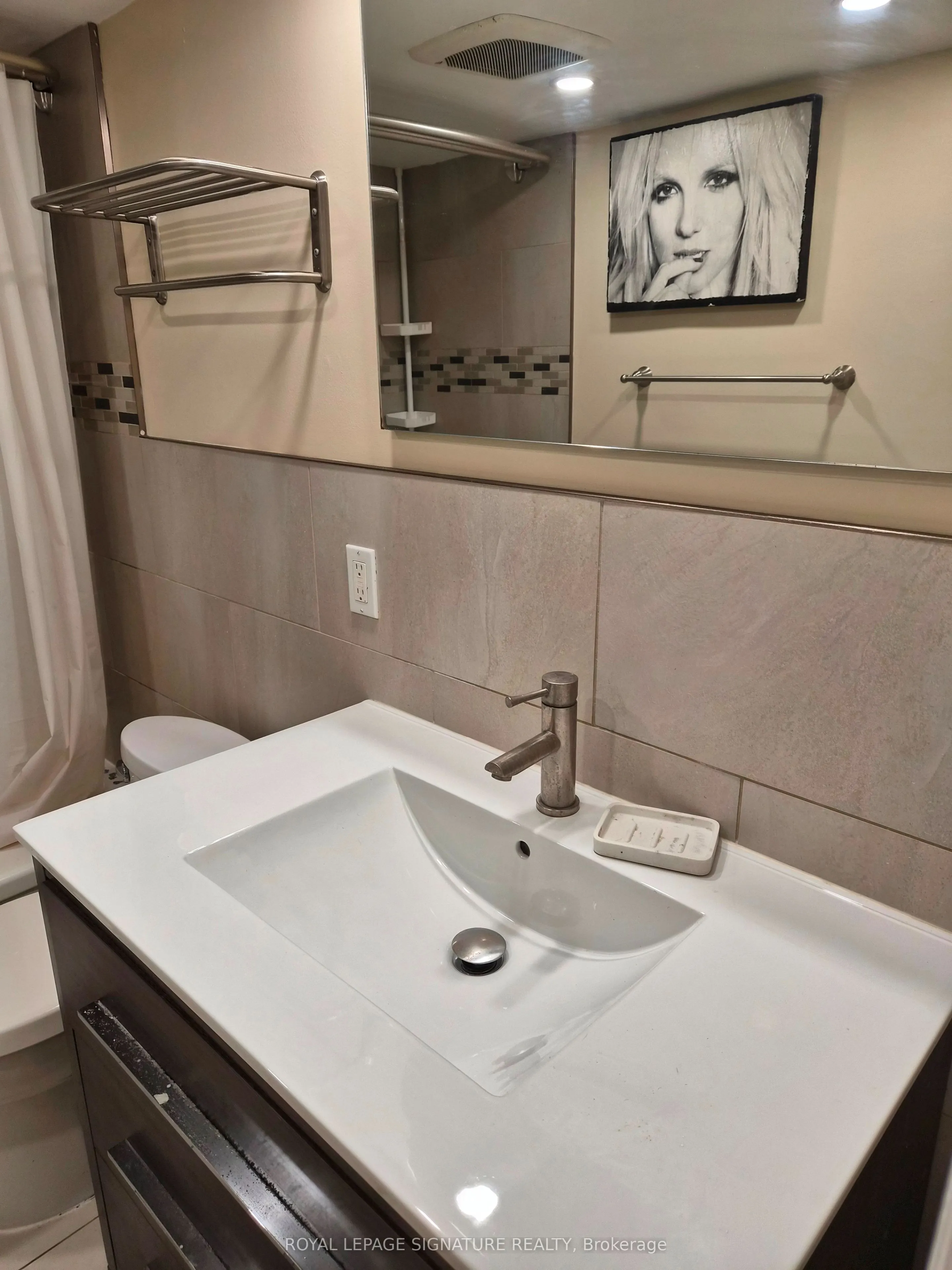 1 Maynard Avenue, #2