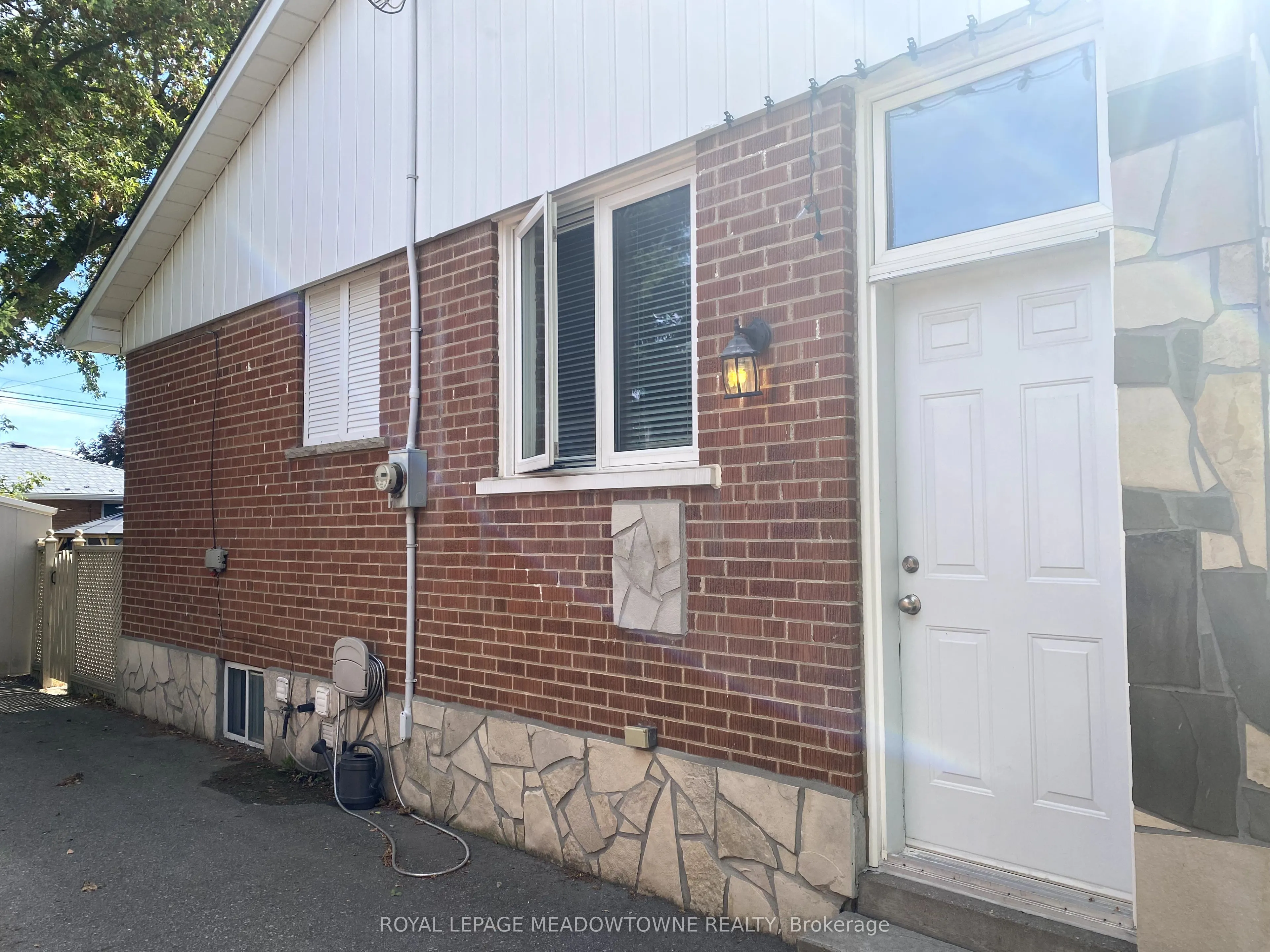 56 Mcintyre Crescent