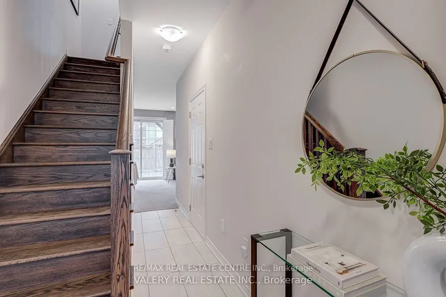 389 Hardwick common Drive