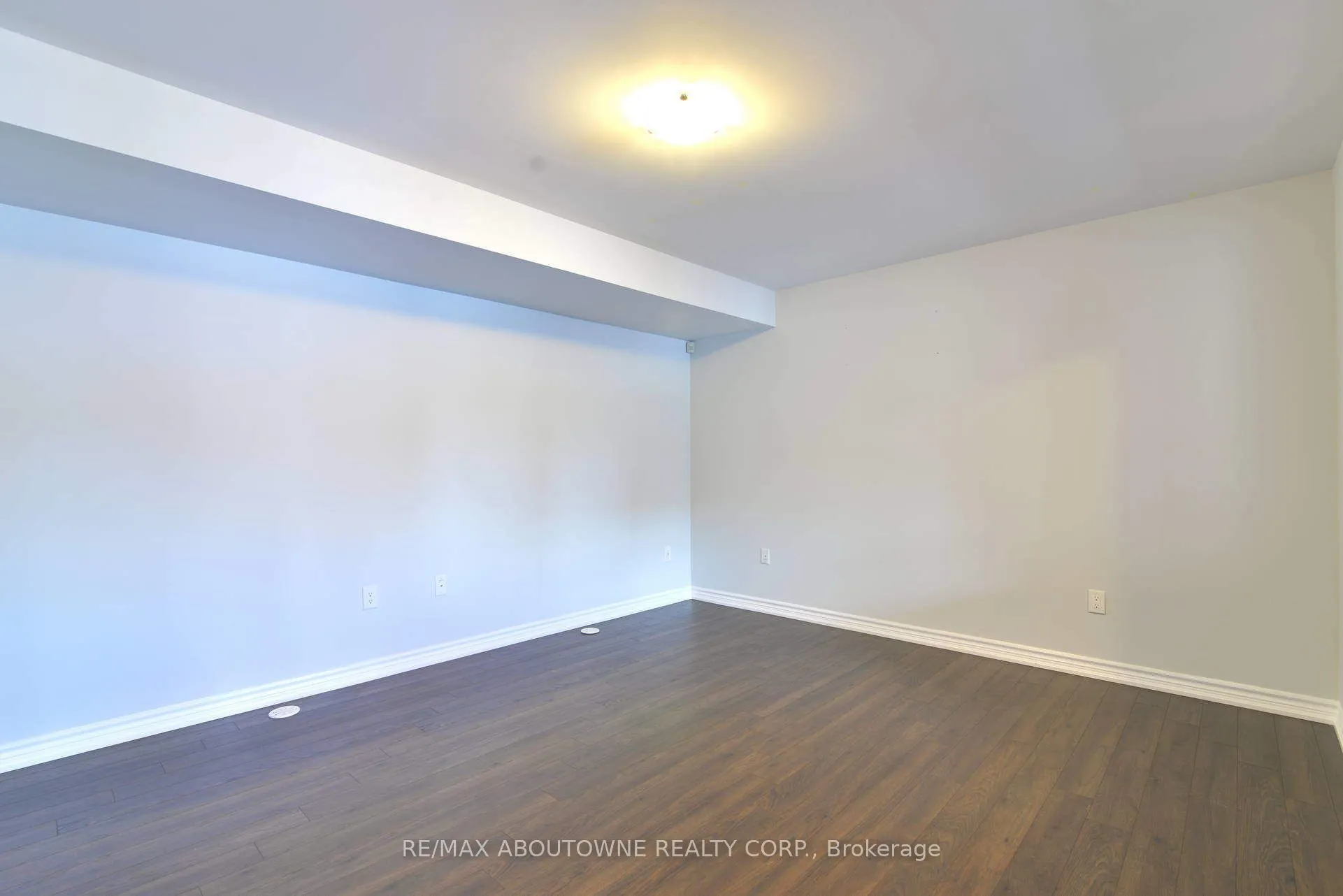 3062 Gardenia Gate
