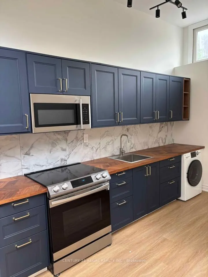 187 Fern Avenue, ##5