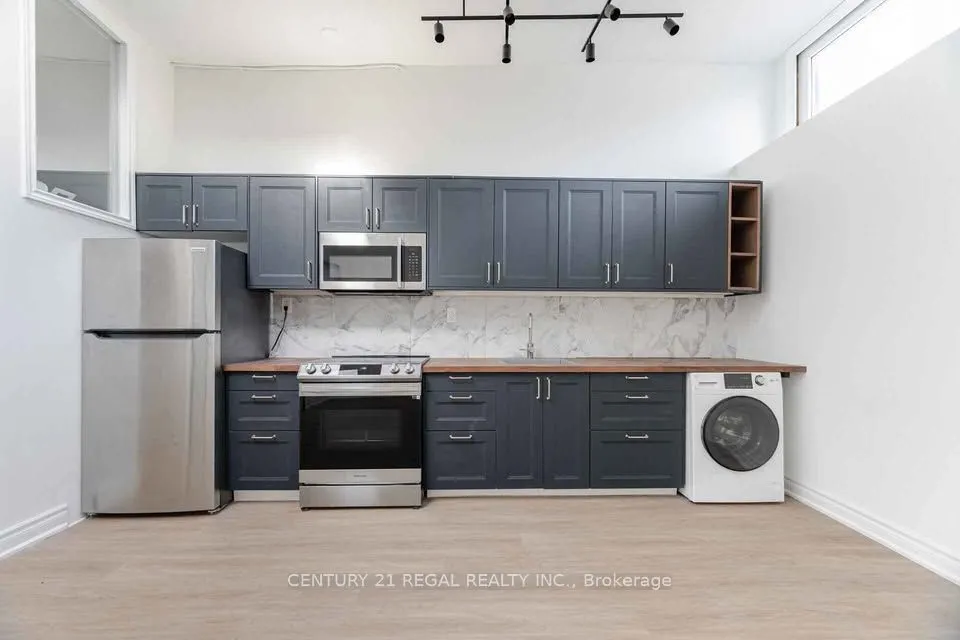 187 Fern Avenue, ##5