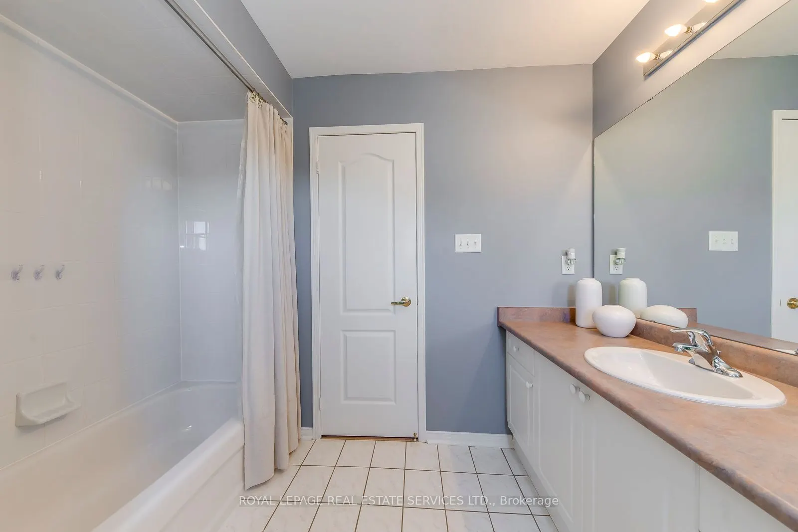 3662 Jorie Crescent