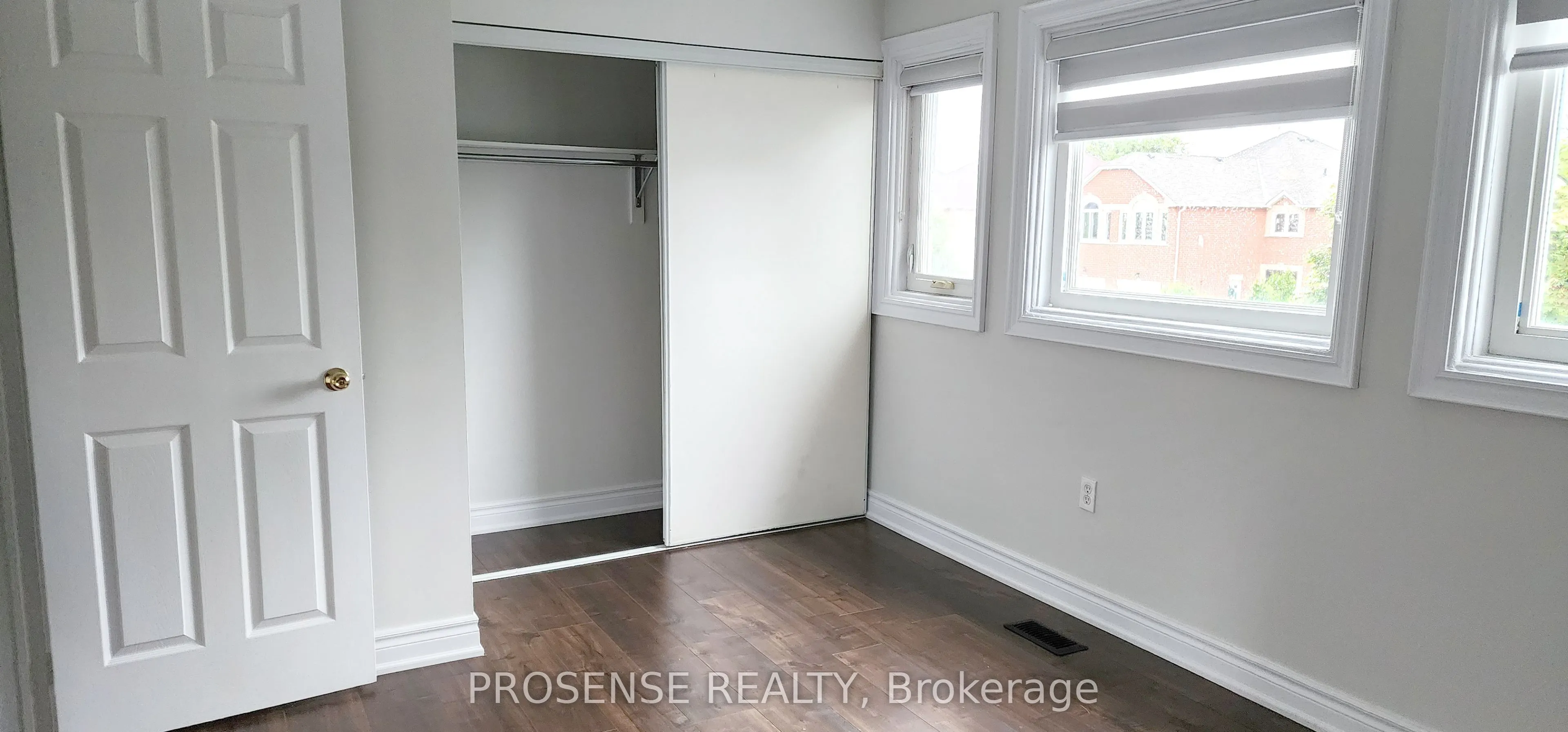 44 Carrie Crescent E