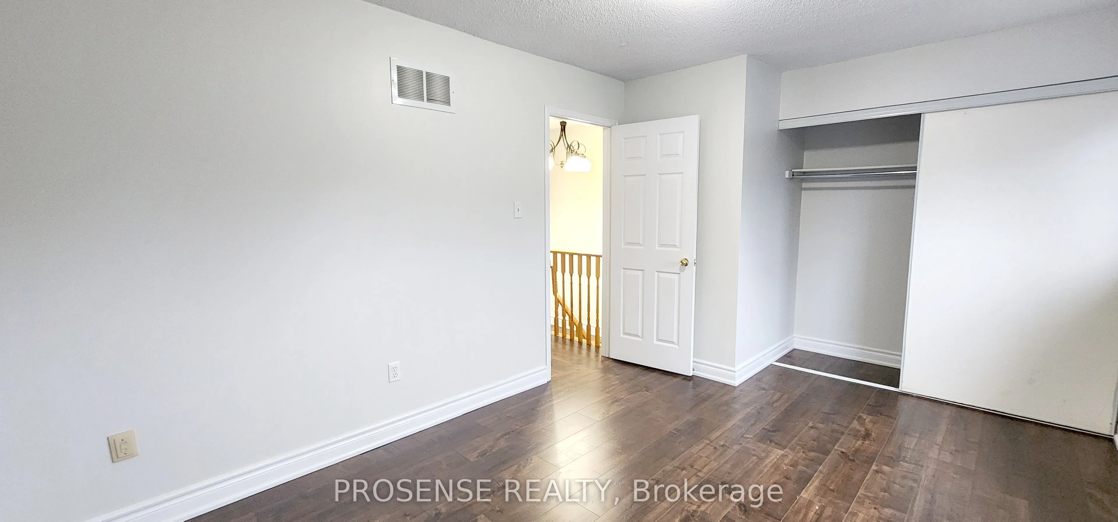 44 Carrie Crescent E