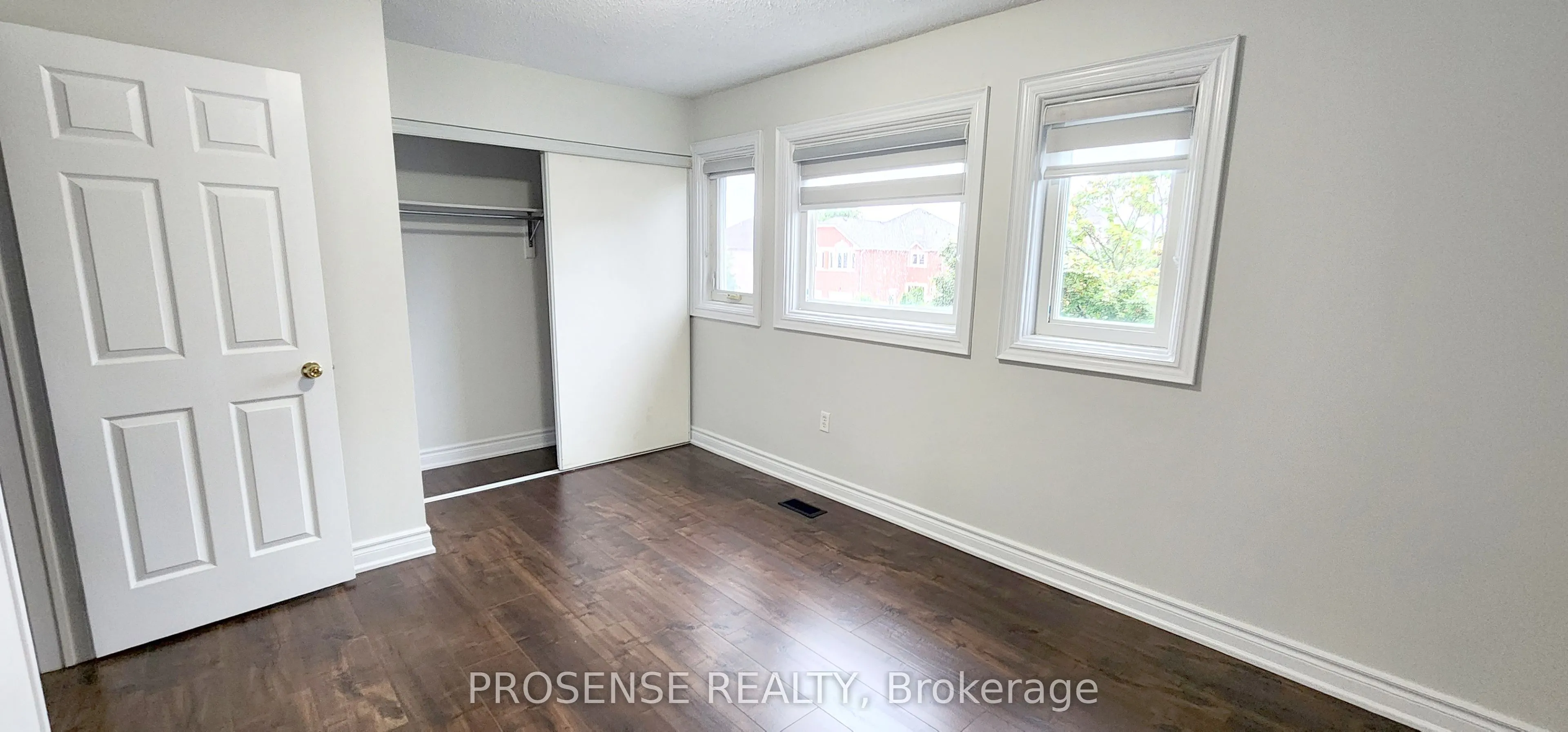 44 Carrie Crescent E