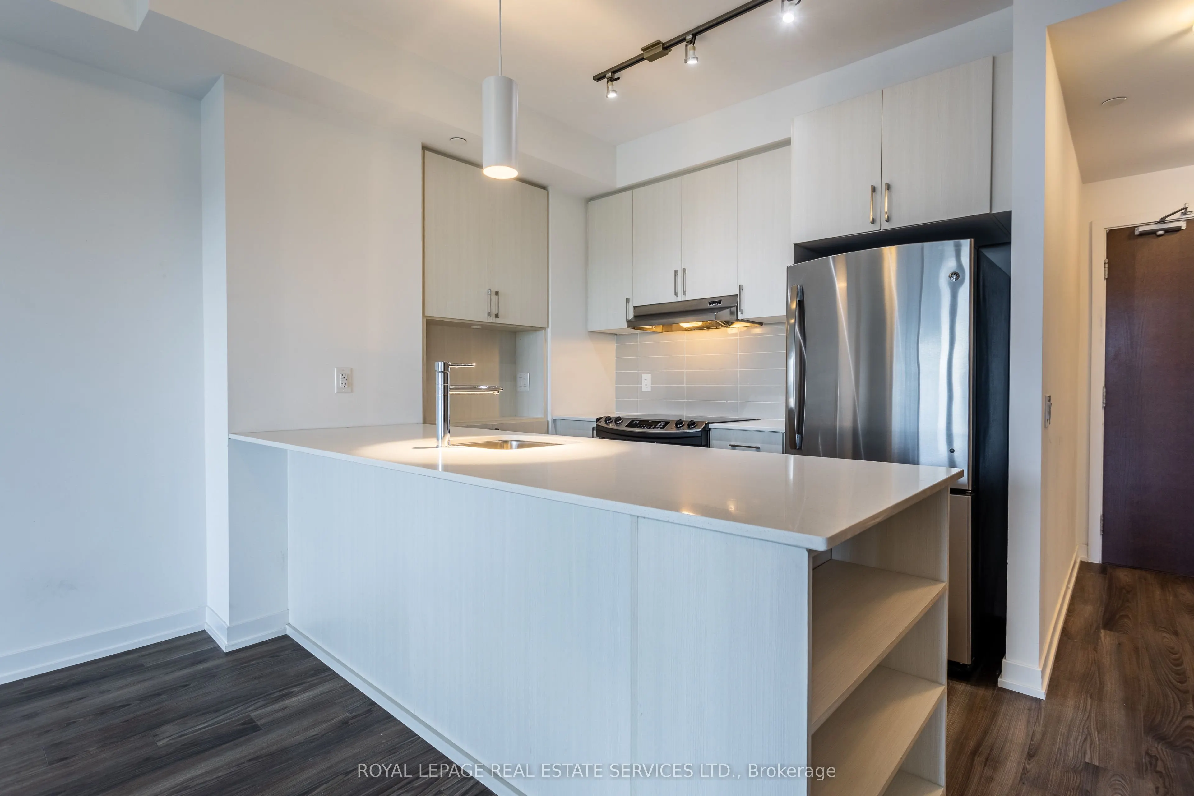 2560 Eglinton Avenue W, #1507