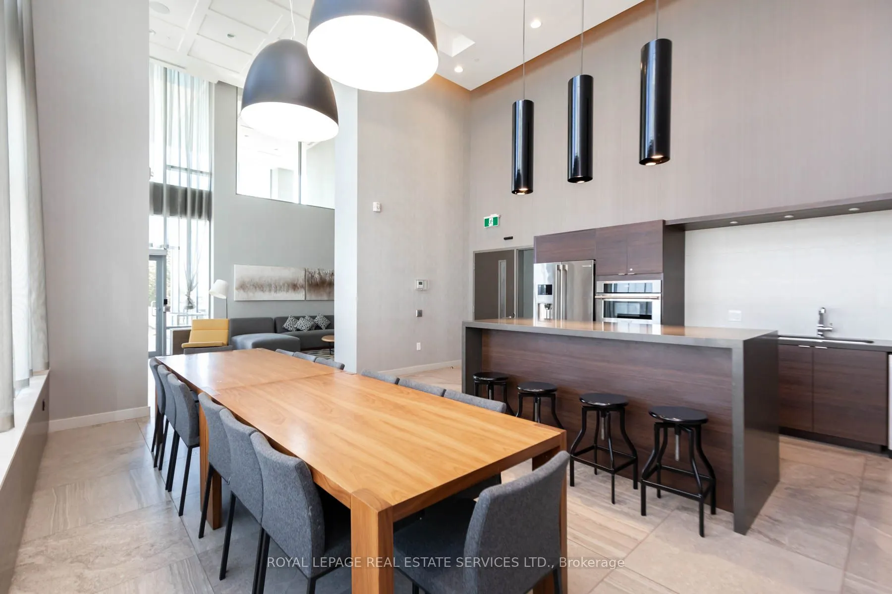 2560 Eglinton Avenue W, #1507