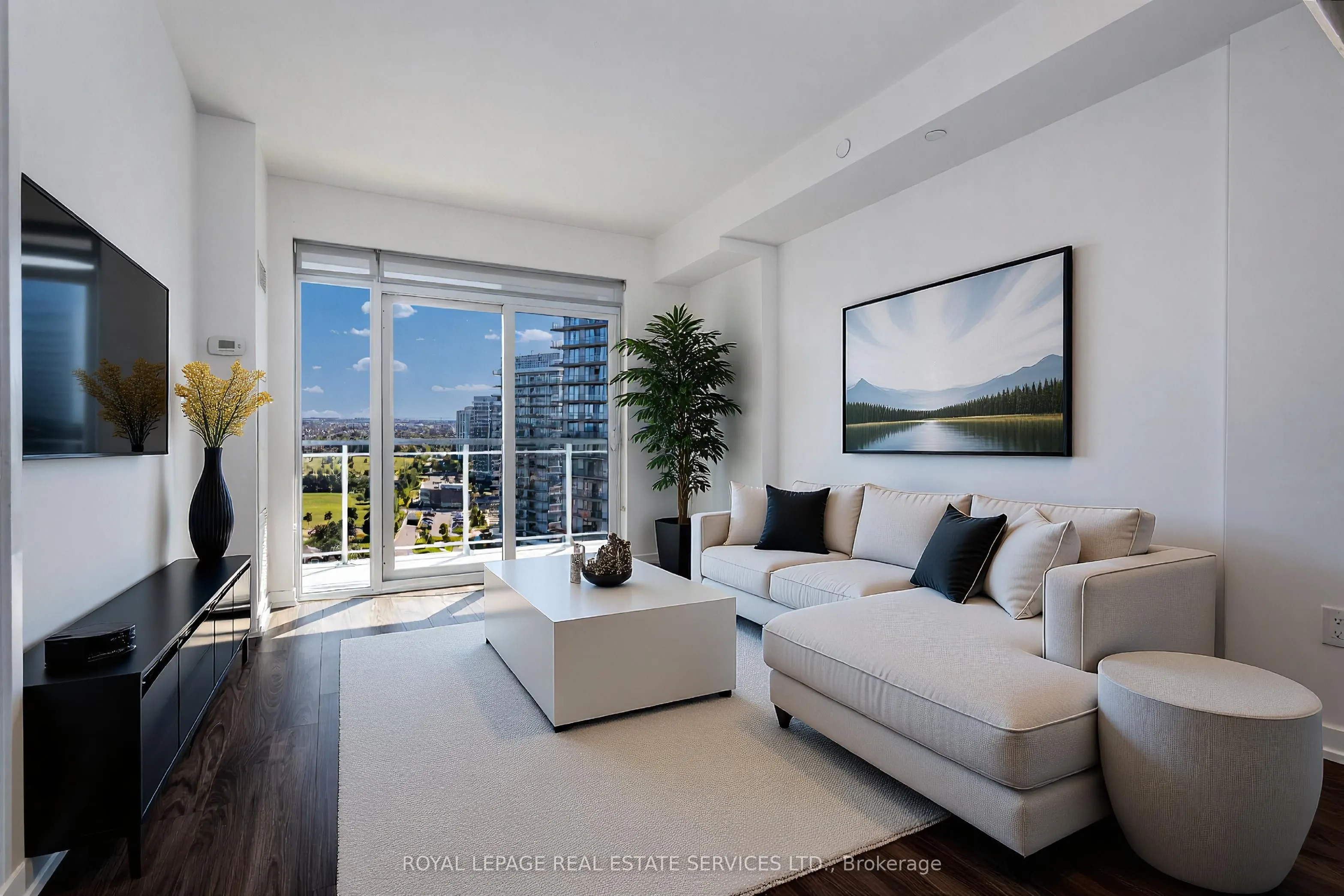 2560 Eglinton Avenue W, #1507