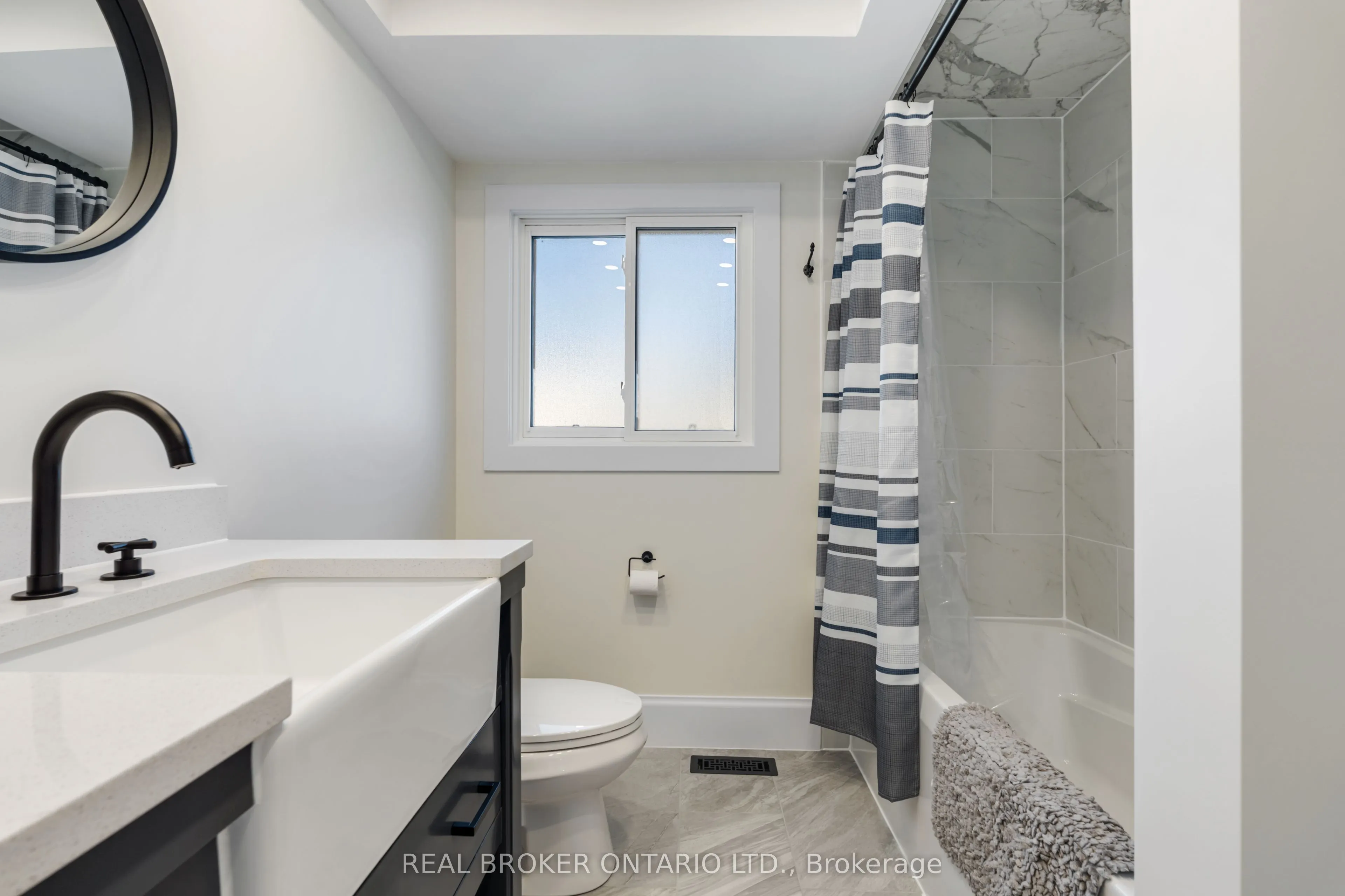13 Pine Tree Crescent