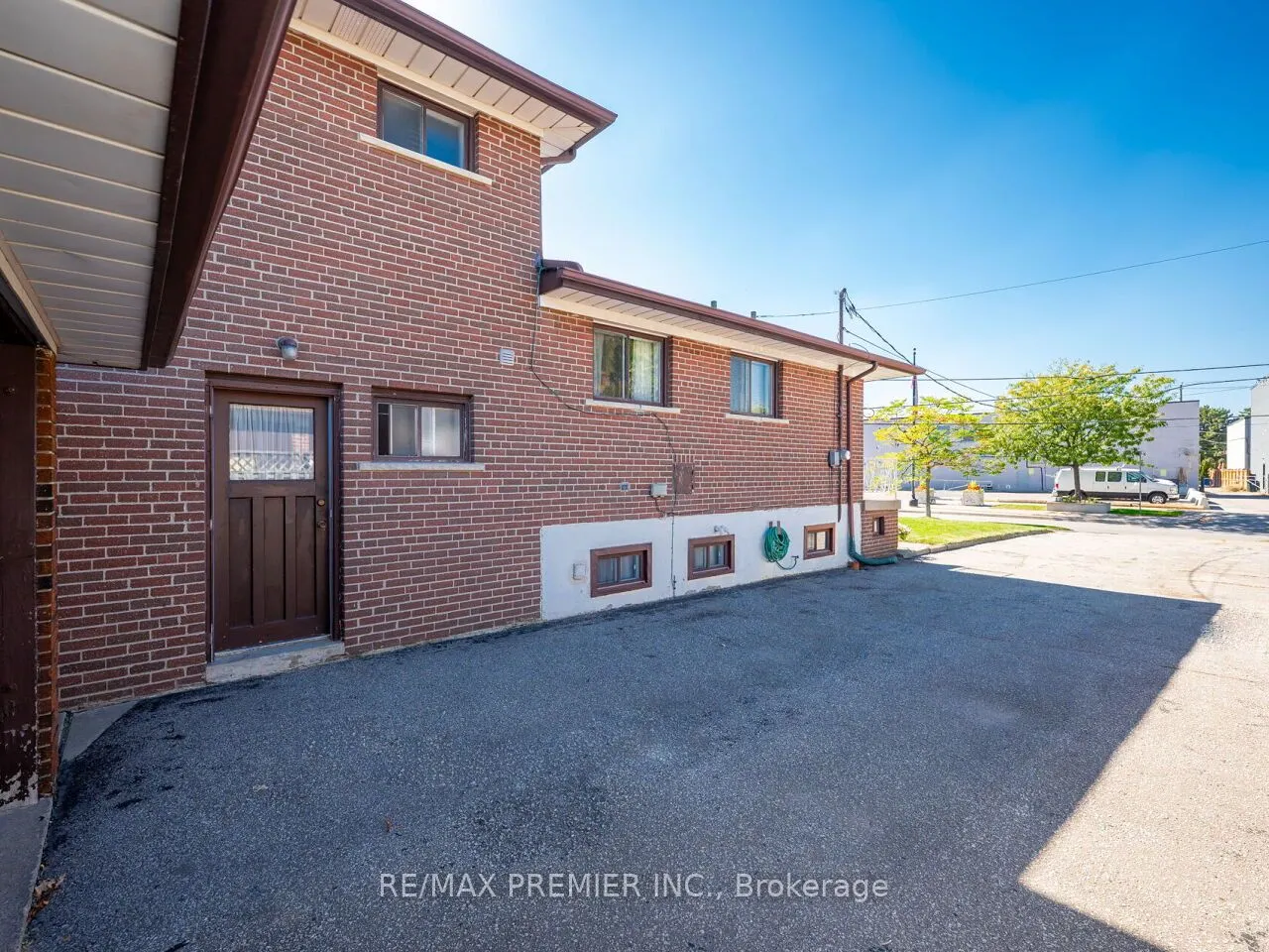 55 Plunkett Road