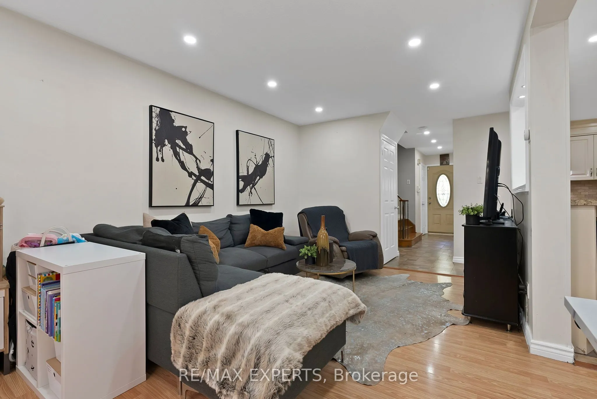 56 San Marino Way, #12