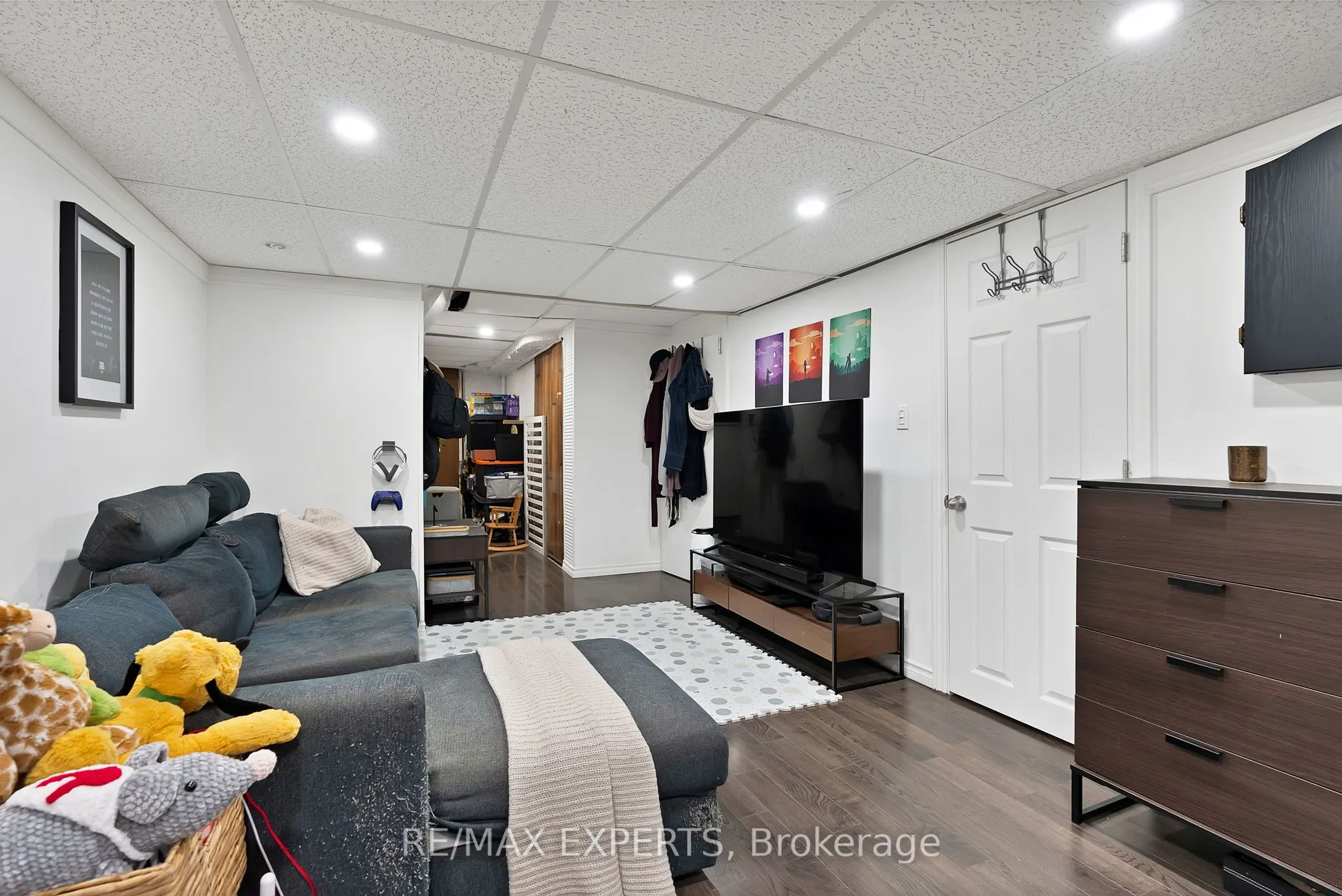 56 San Marino Way, #12