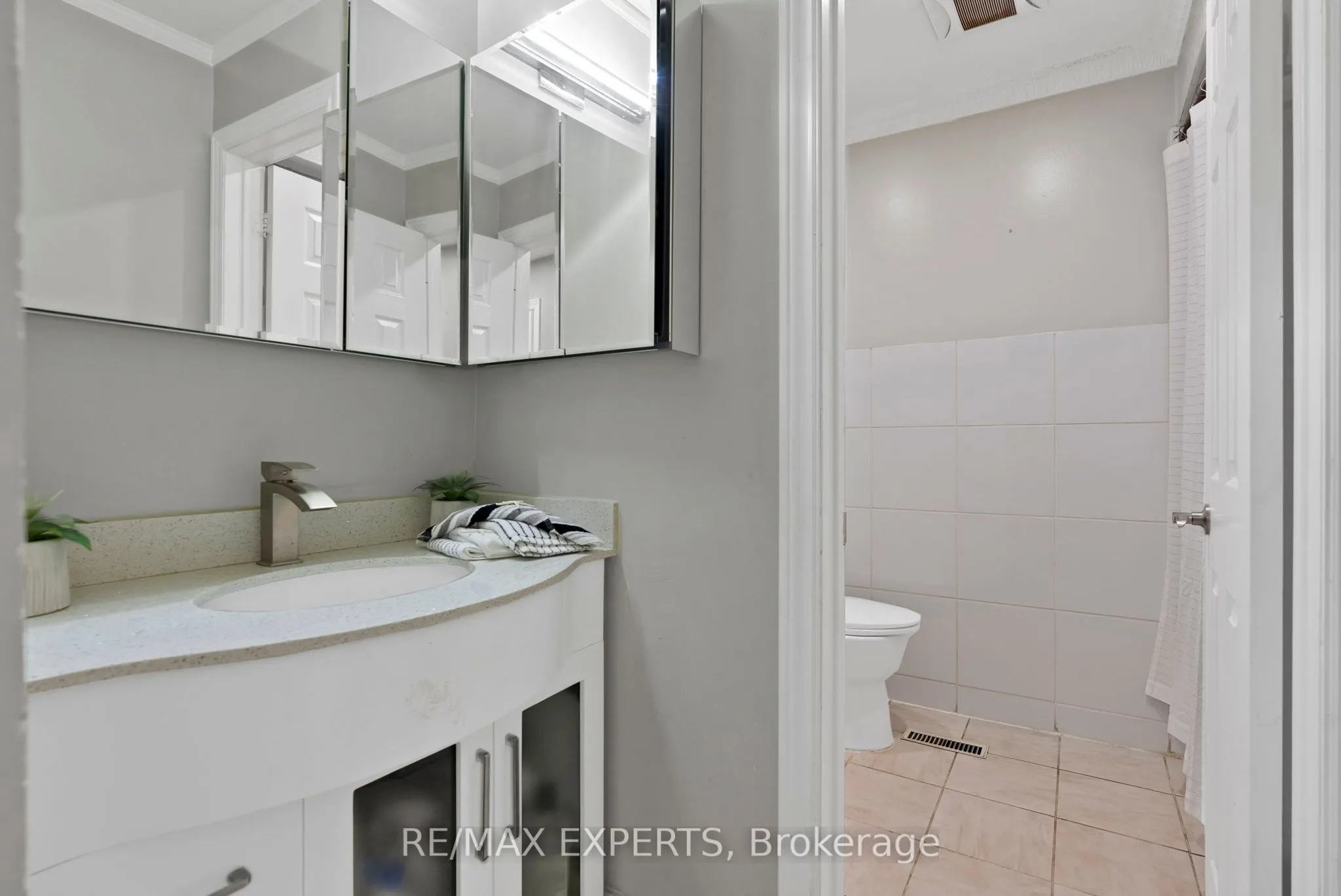 56 San Marino Way, #12