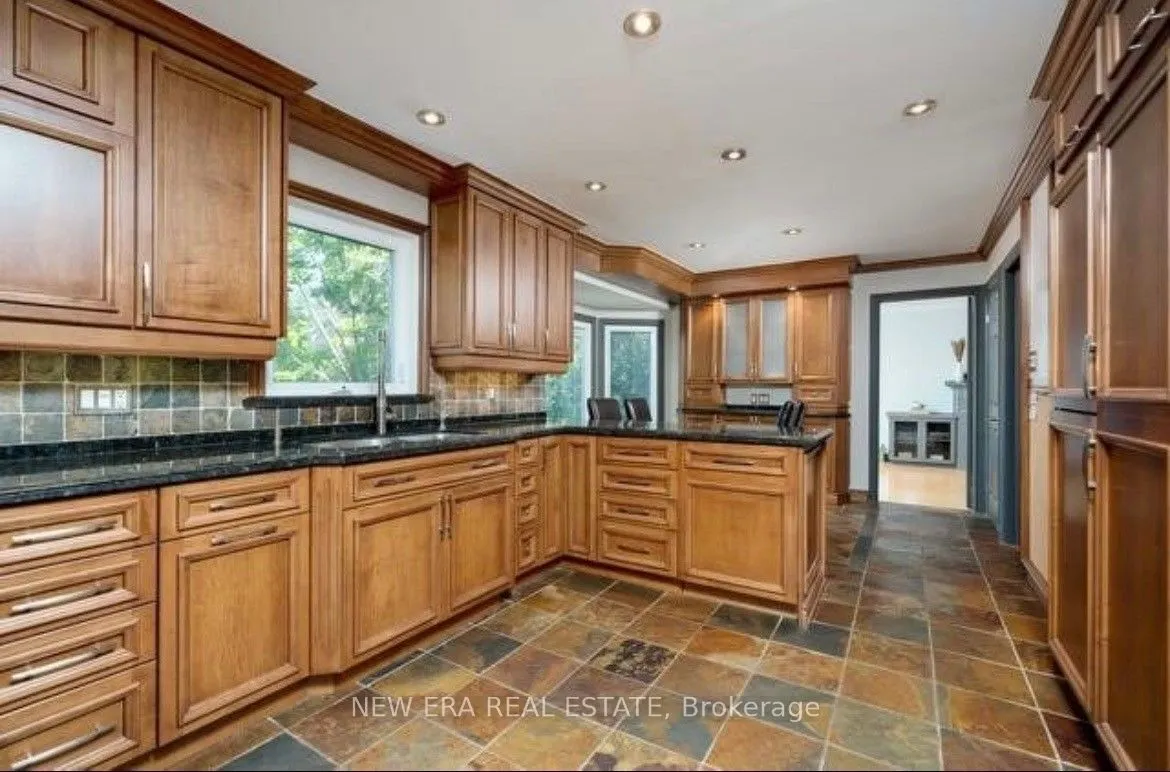 14227 Trafalgar Road