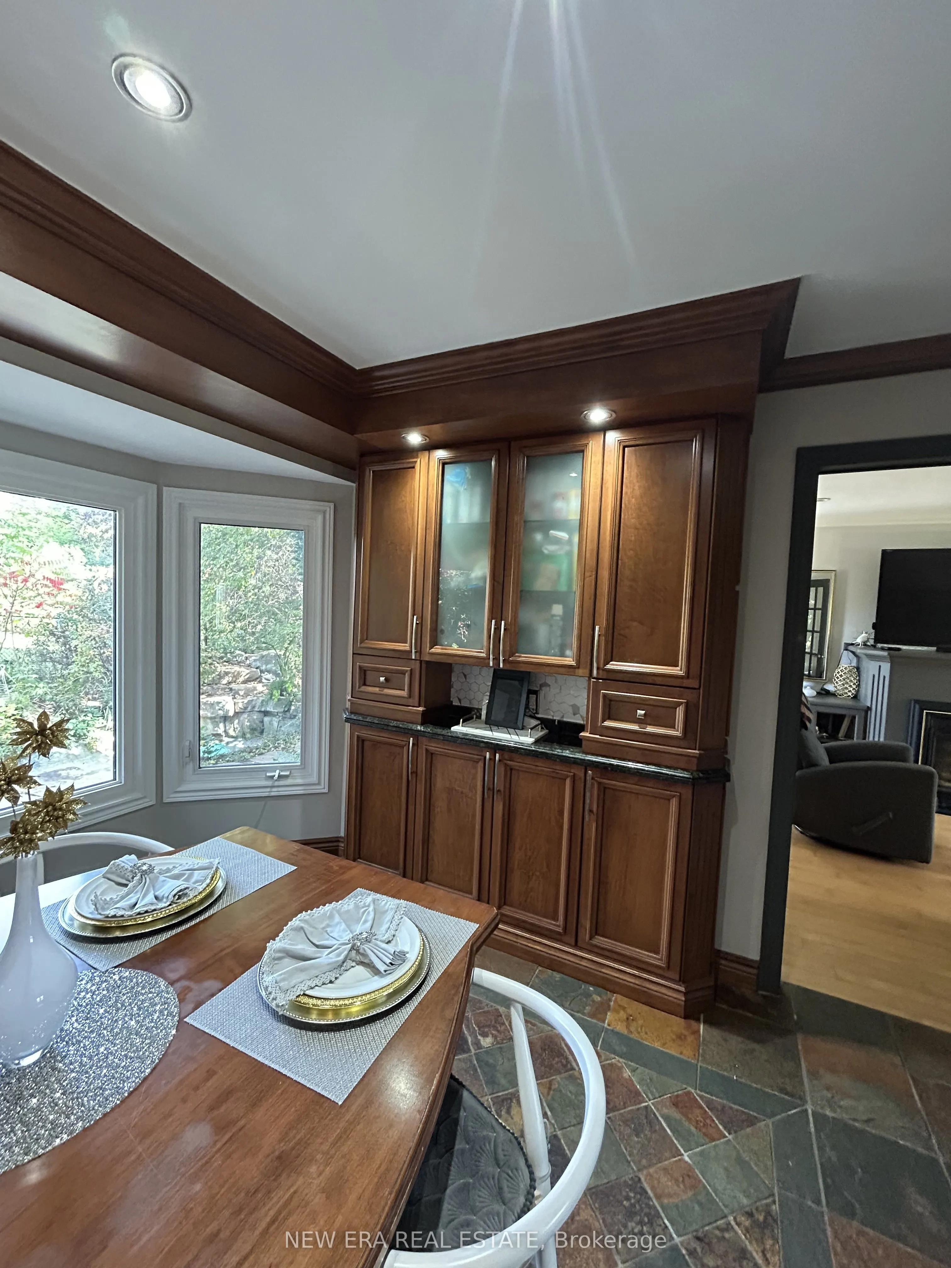 14227 Trafalgar Road