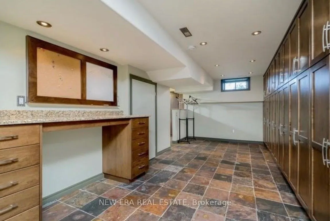14227 Trafalgar Road