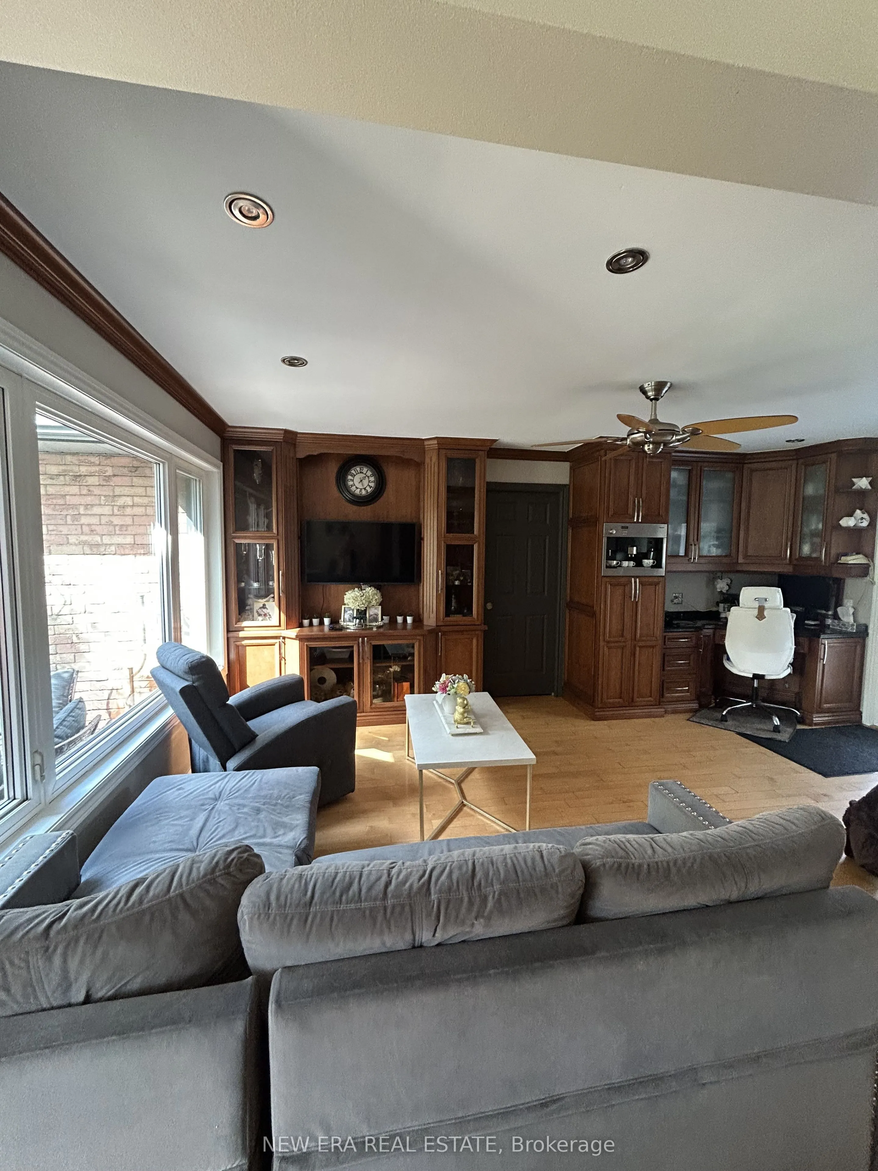 14227 Trafalgar Road