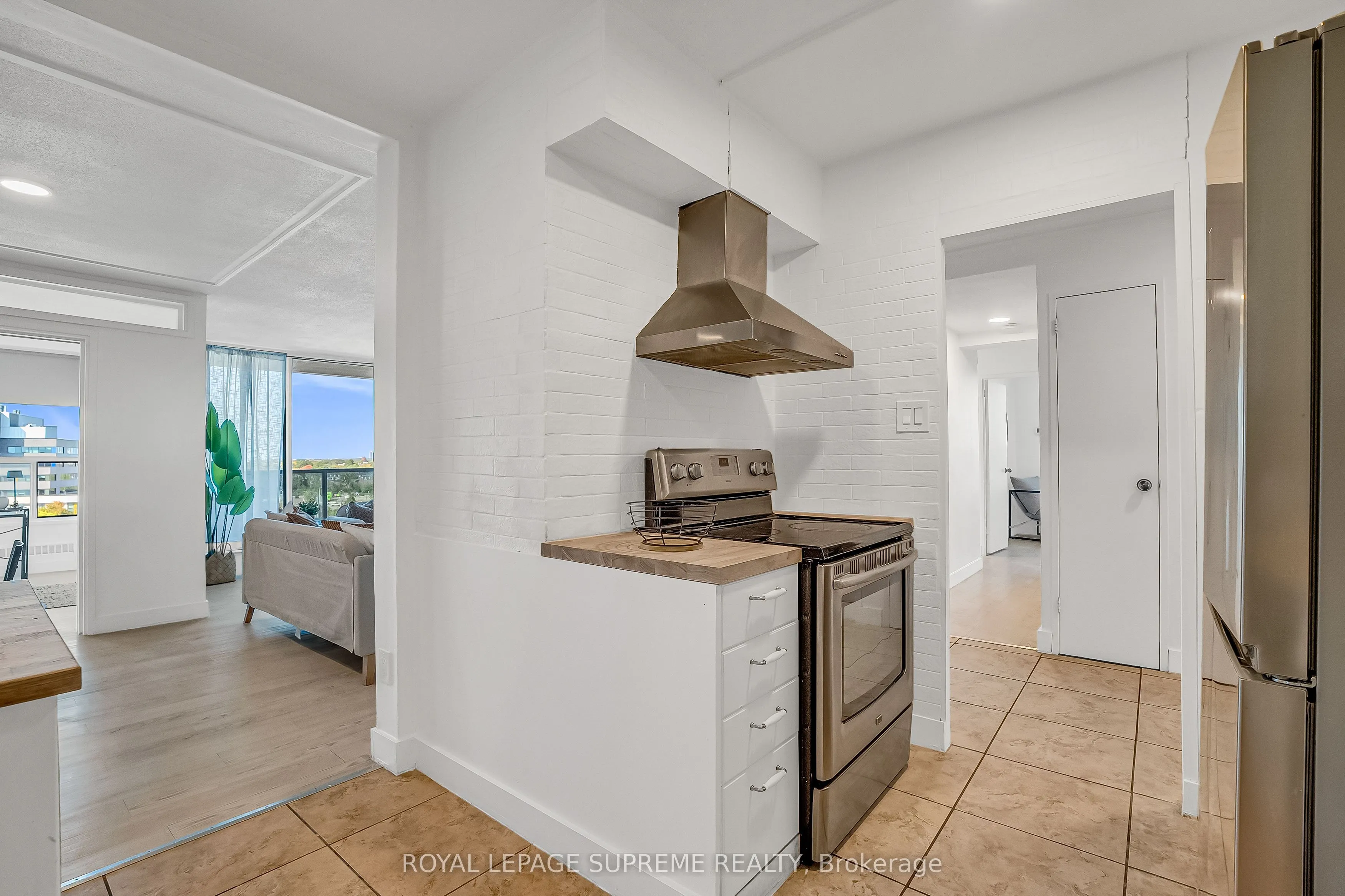 85 Emmett Avenue, #1202